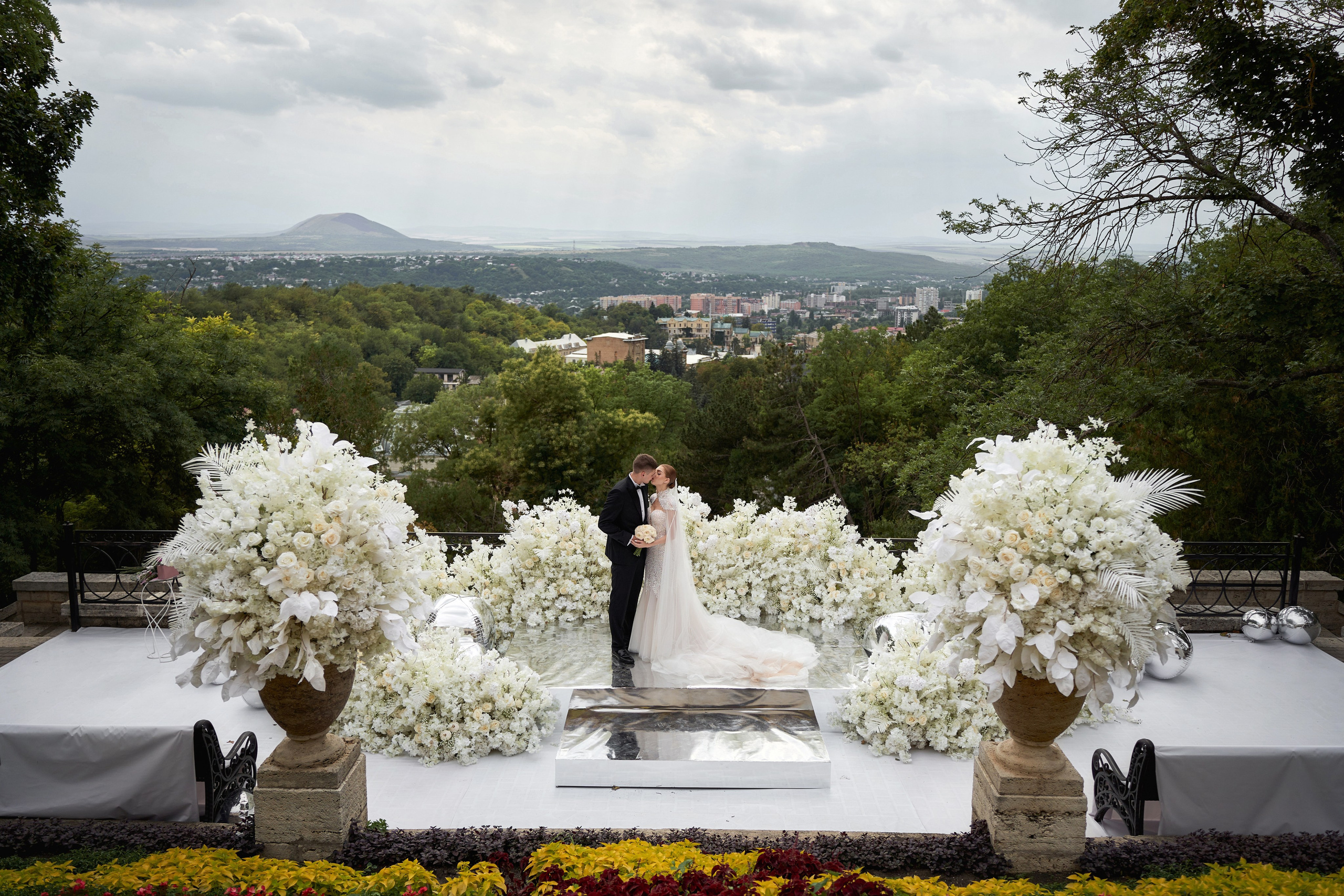 ЛЮБИТЬ В ПЯТИГОРСКЕ. ТВИНС СТУДИО — лучшие свадебные фотографы и видеографы в Краснодаре