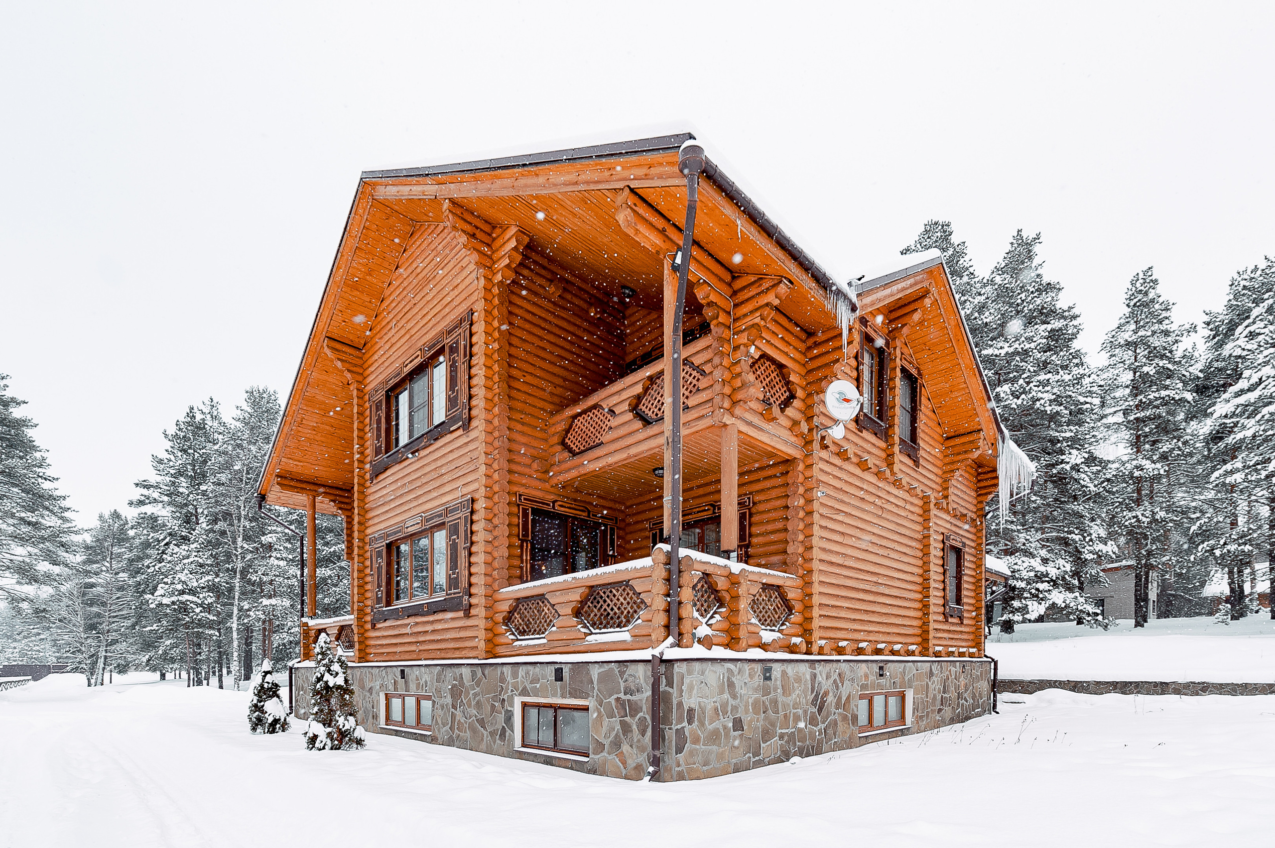 Зимняя свадьба в Лесных прудах, Щелково. Свадебный и семейный фотограф Виктория Носачёва. Щелково, Москва и МО