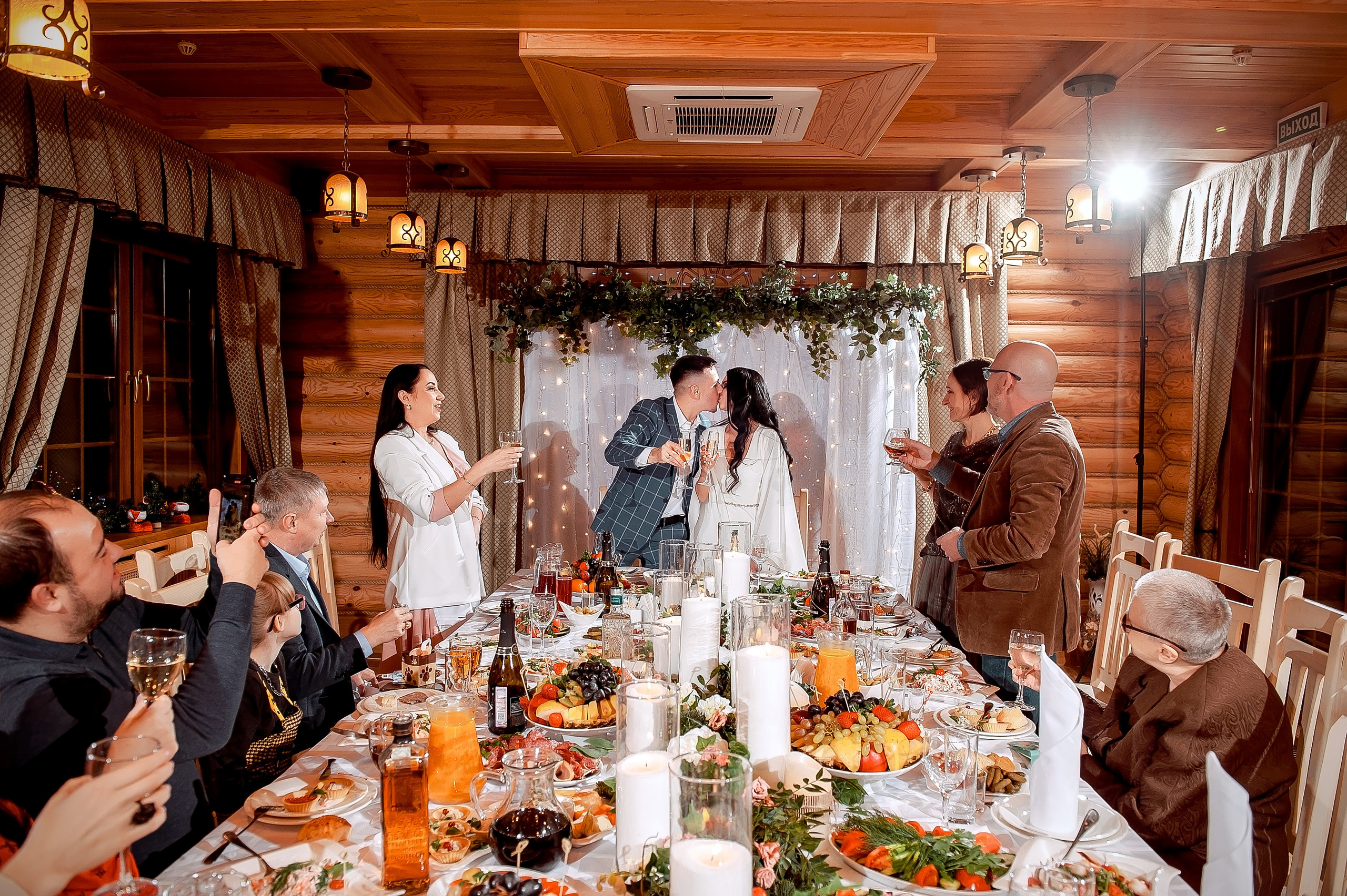 Зимняя свадьба в Лесных прудах, Щелково. Свадебный и семейный фотограф Виктория Носачёва. Щелково, Москва и МО