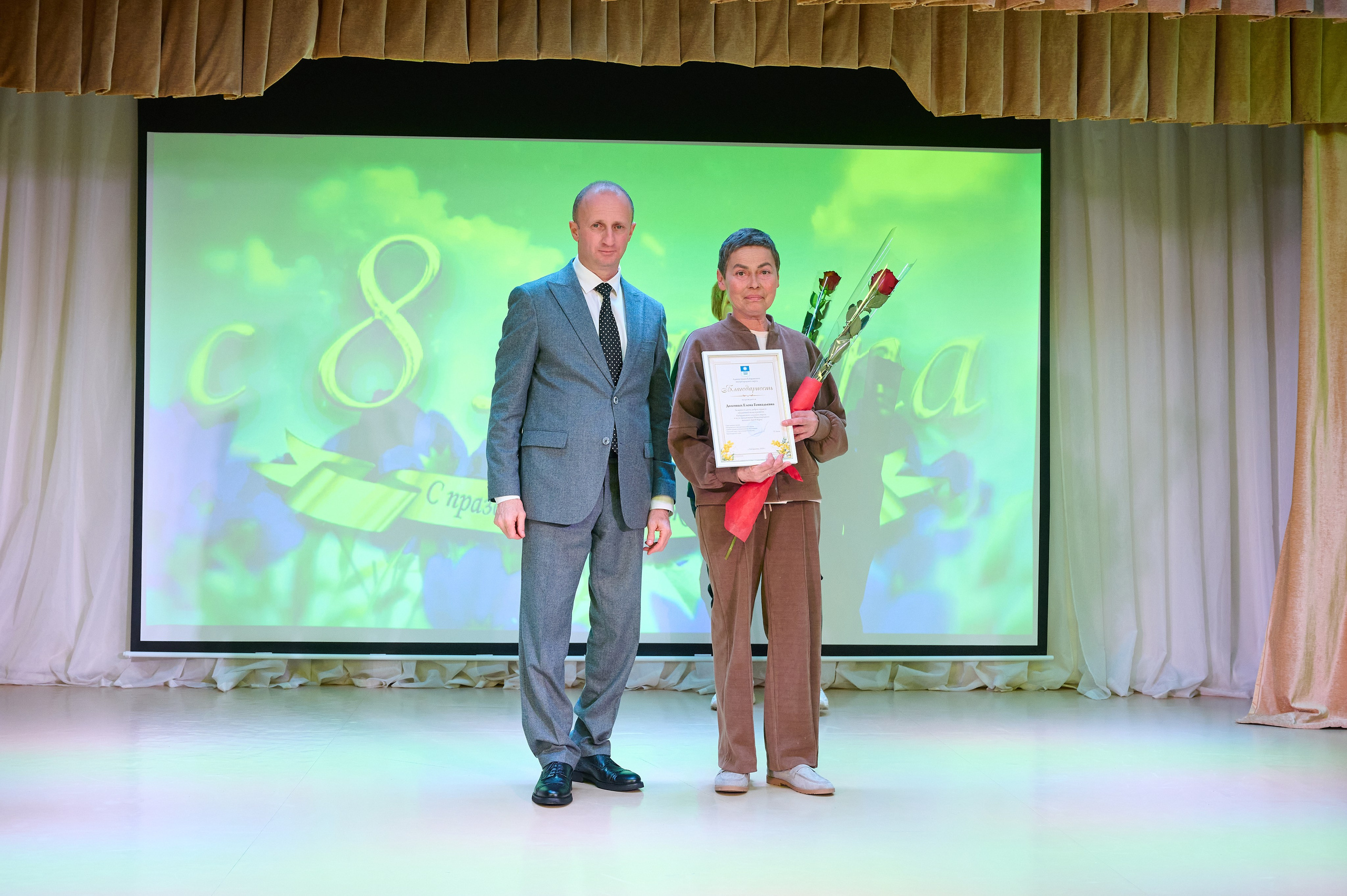 8 марта в Виноградном. Жизнь курорта Кабардинка в фотографиях