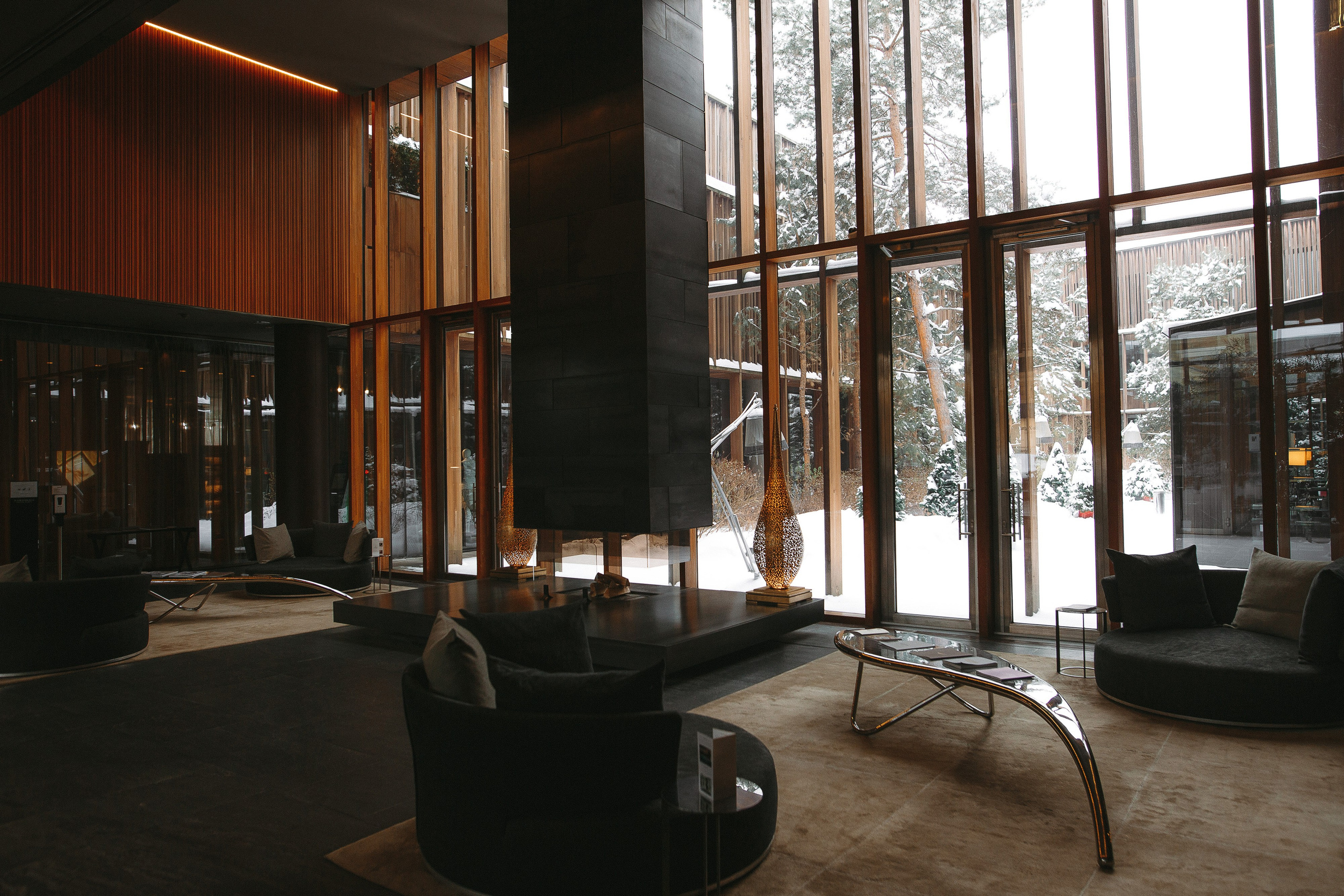 Свадебная фотосессия в Barvikha Hotel & SPA 5*. Свадебный фотограф в Барвихе в ЗАГС