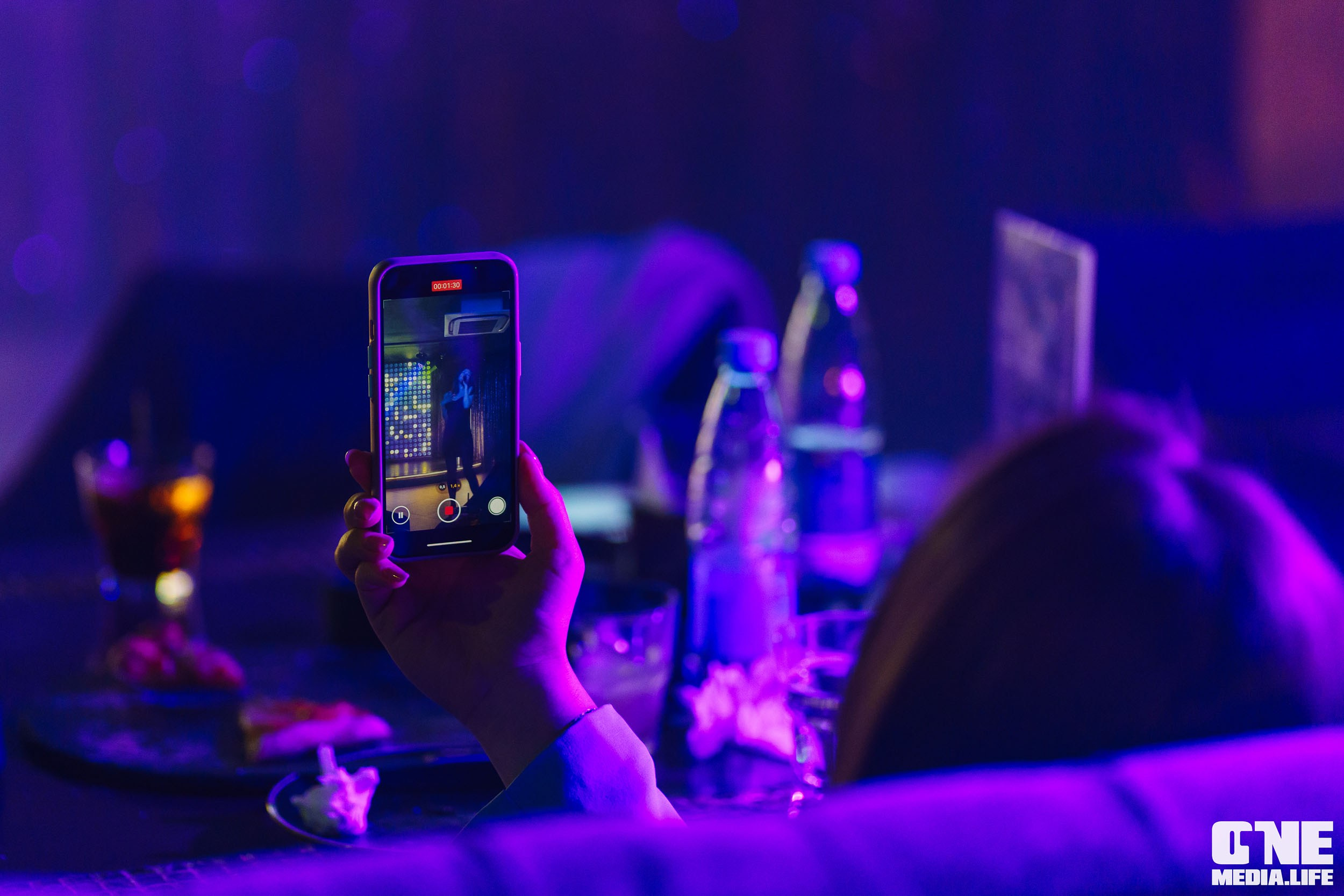 Фоторепортаж из караоке-клуба Эйфория. One Media Life: фоторепортажи, фотоотчеты с мероприятий и заведений