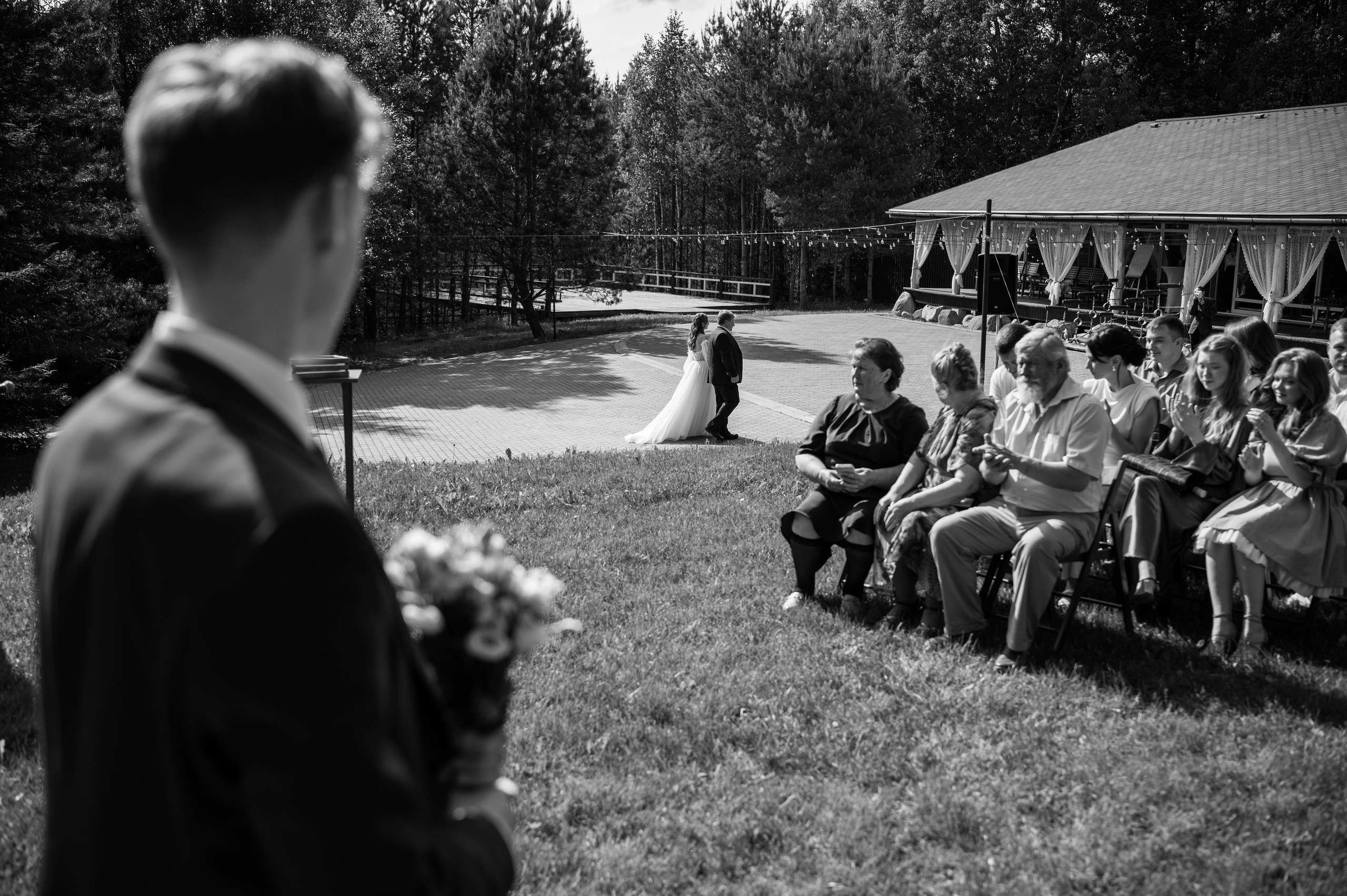 Свадебная фотосессия пары в Агроусадьбе Дачка бай