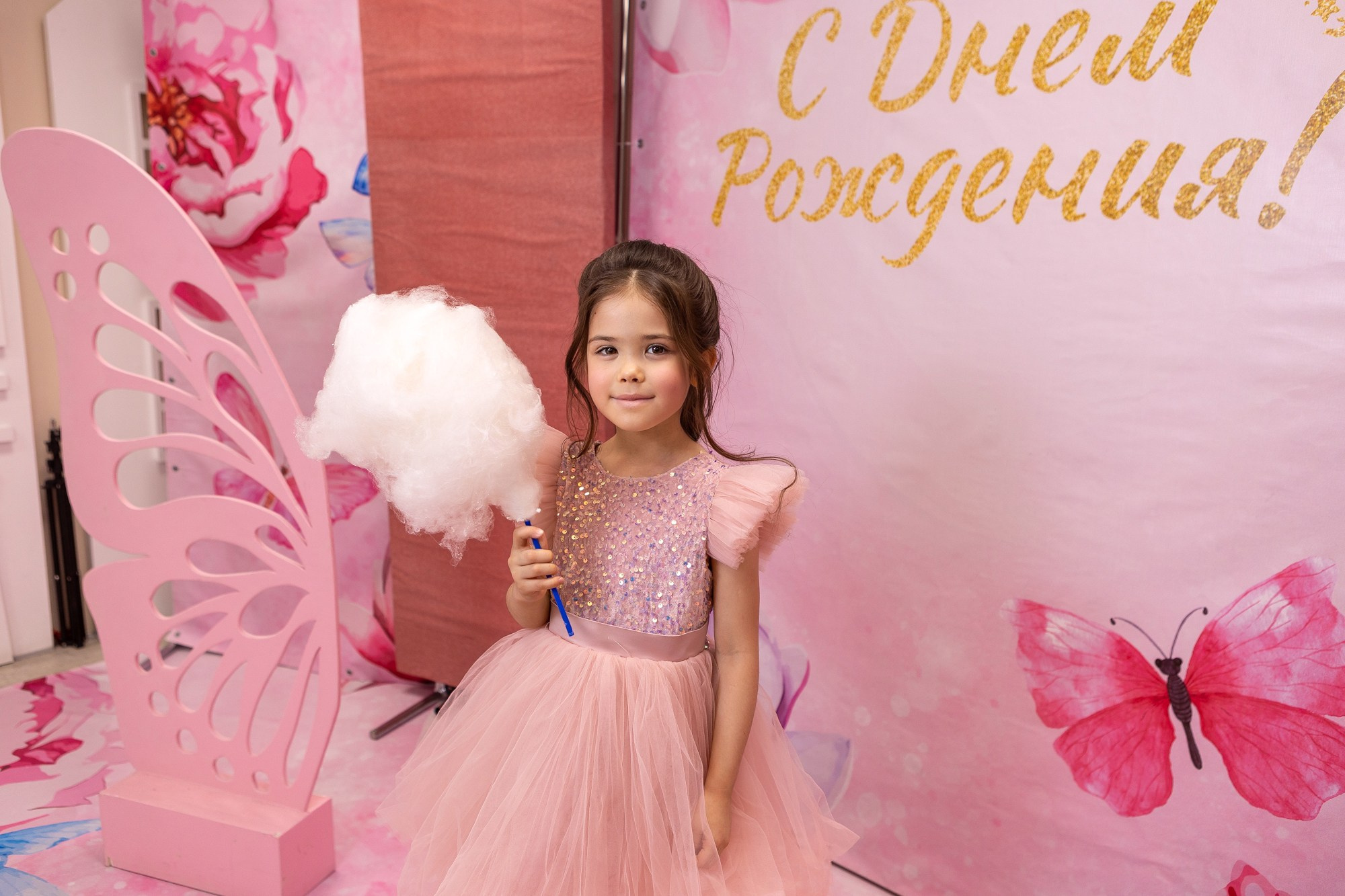 День Рождения Алисы в Меджик-рум. Фотограф в Оренбурге. Профессиональный фотограф