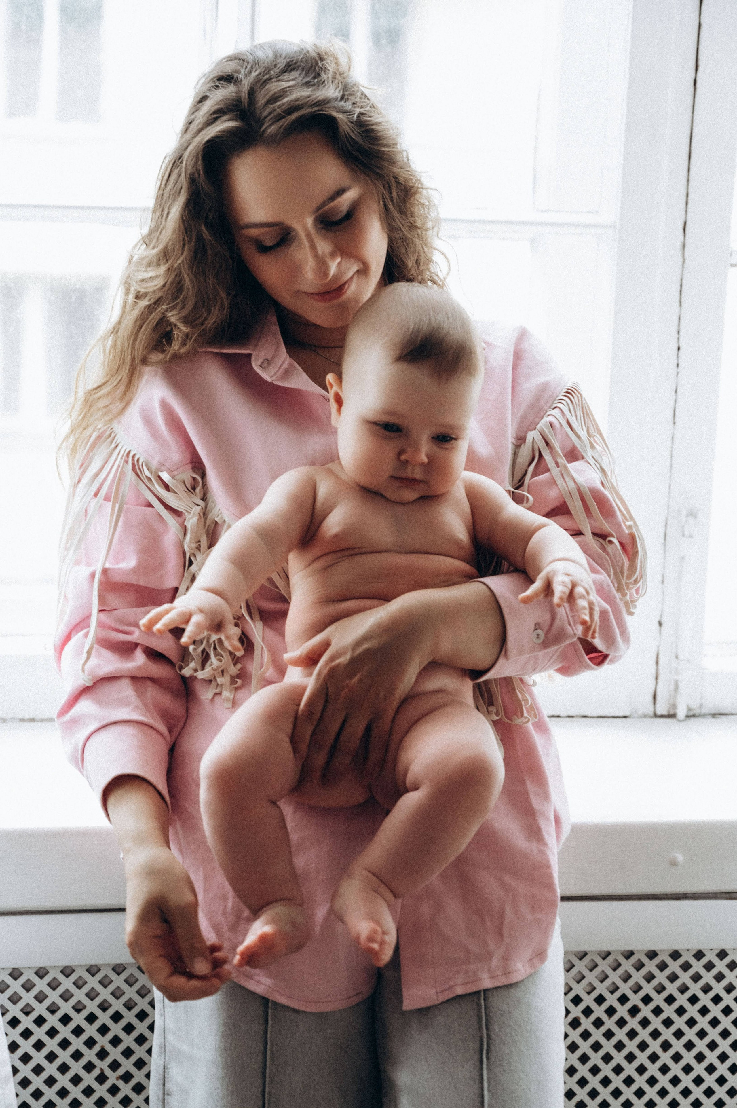Семейная съемка. Профессиональный фотограф беременности в СПБ. Стильные фотосессии беременности в стиле минимализм и классическая фотография