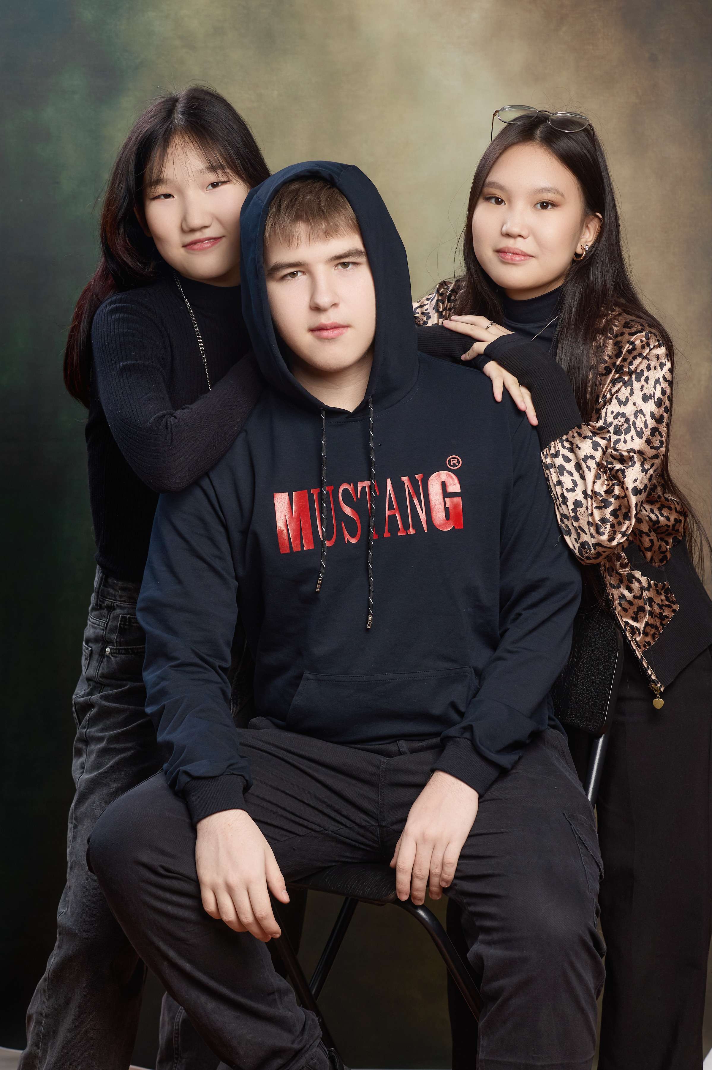 9-11 класс. Школьный фотограф в Улан-Удэ Андрей Пугачев