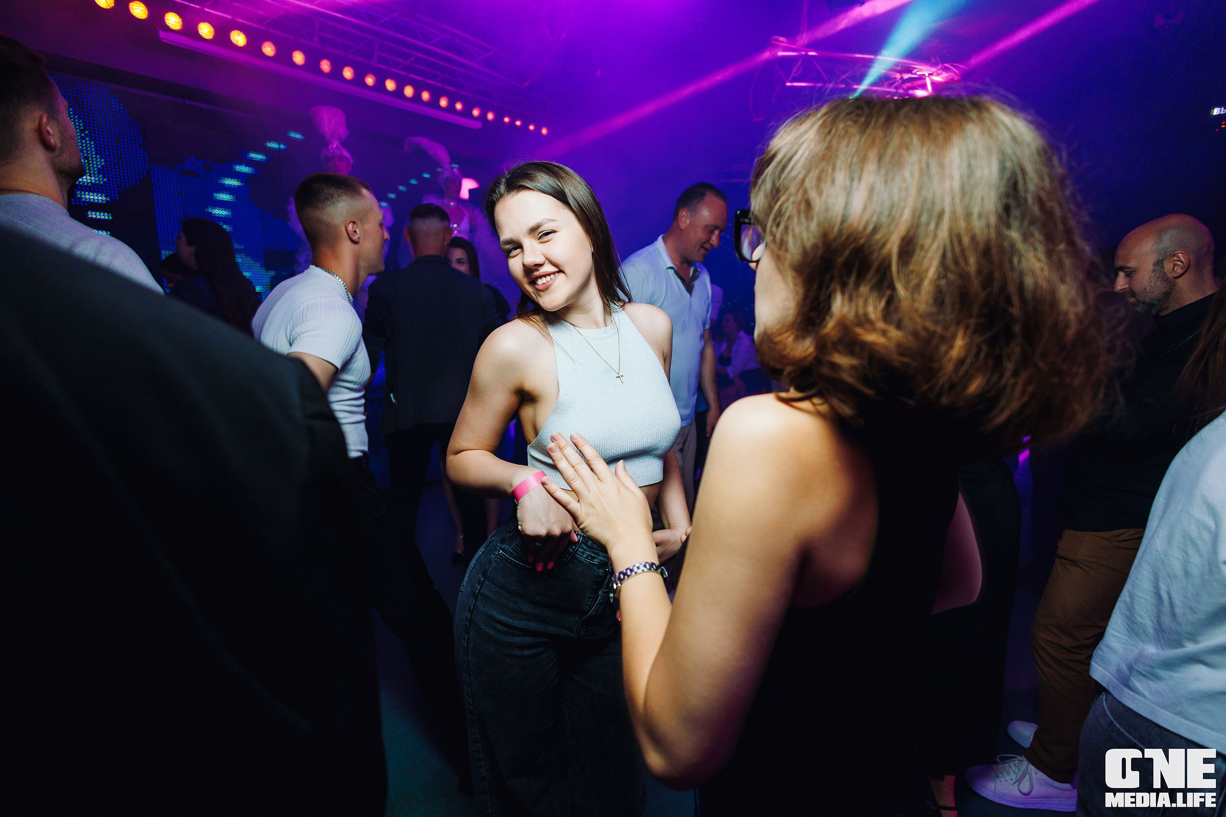 Фоторепортаж из РК Планета. One Media Life: фоторепортажи, фотоотчеты с мероприятий и заведений