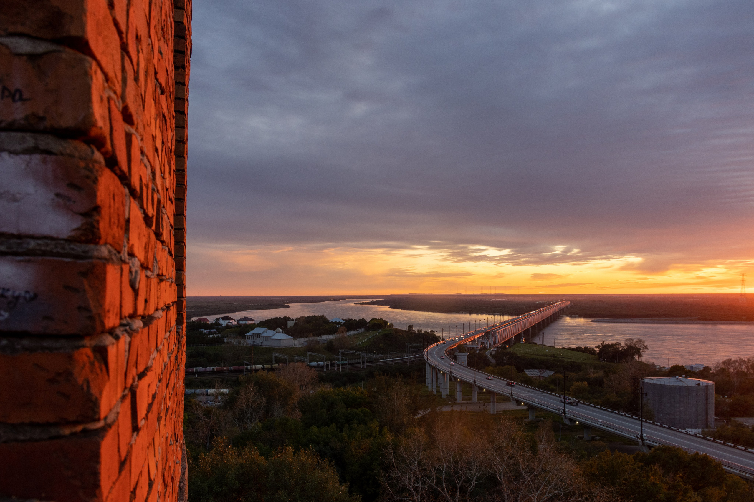 Амурский мост, вид с пятитысячной купюры. Дальний Восток — природа и достопримечательности