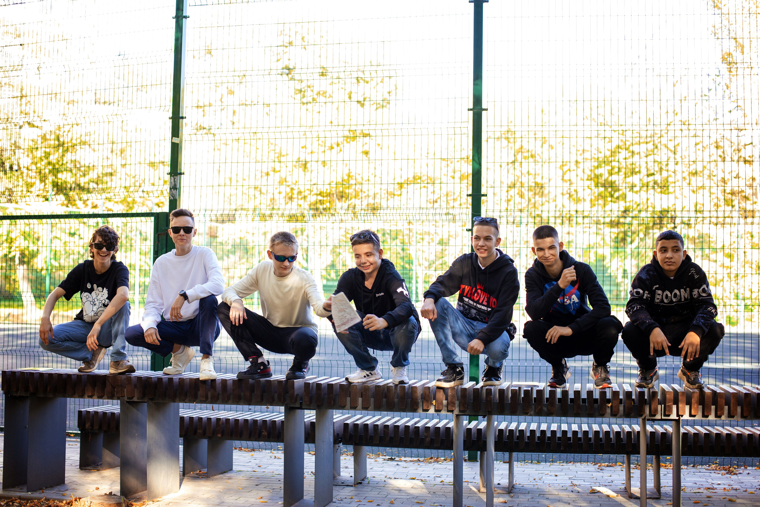 Пример уличной фотосессии 9 класс 34 школы г. Таганрога. Выпускные альбомы в Таганроге и Ростовской Области