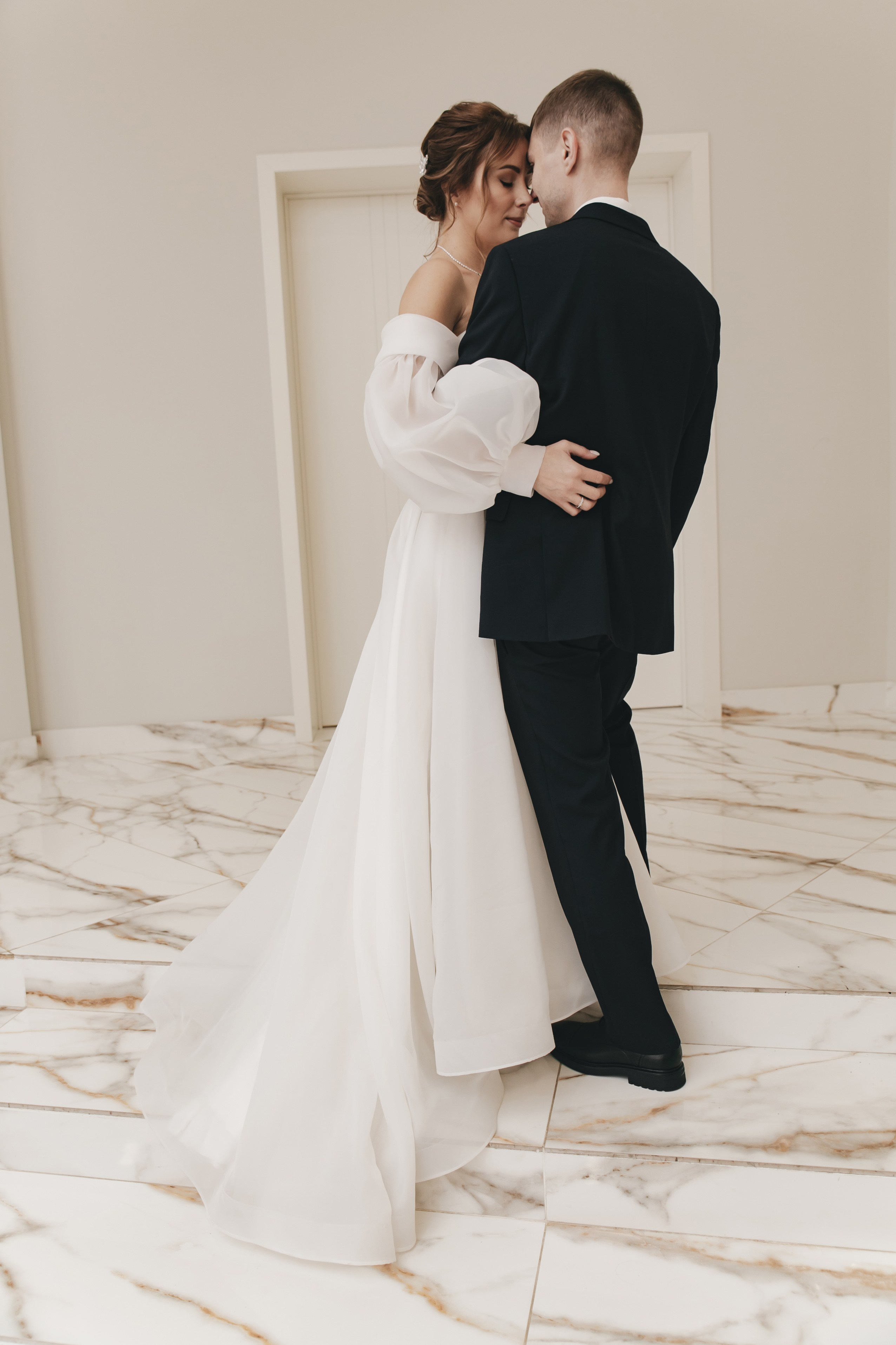 Анонс свадебная съёмка Станислав и Светлана, ЗАГС Шипиловский отдел, отель Plaza Garden. Фотограф и свадебный фотограф в Москве