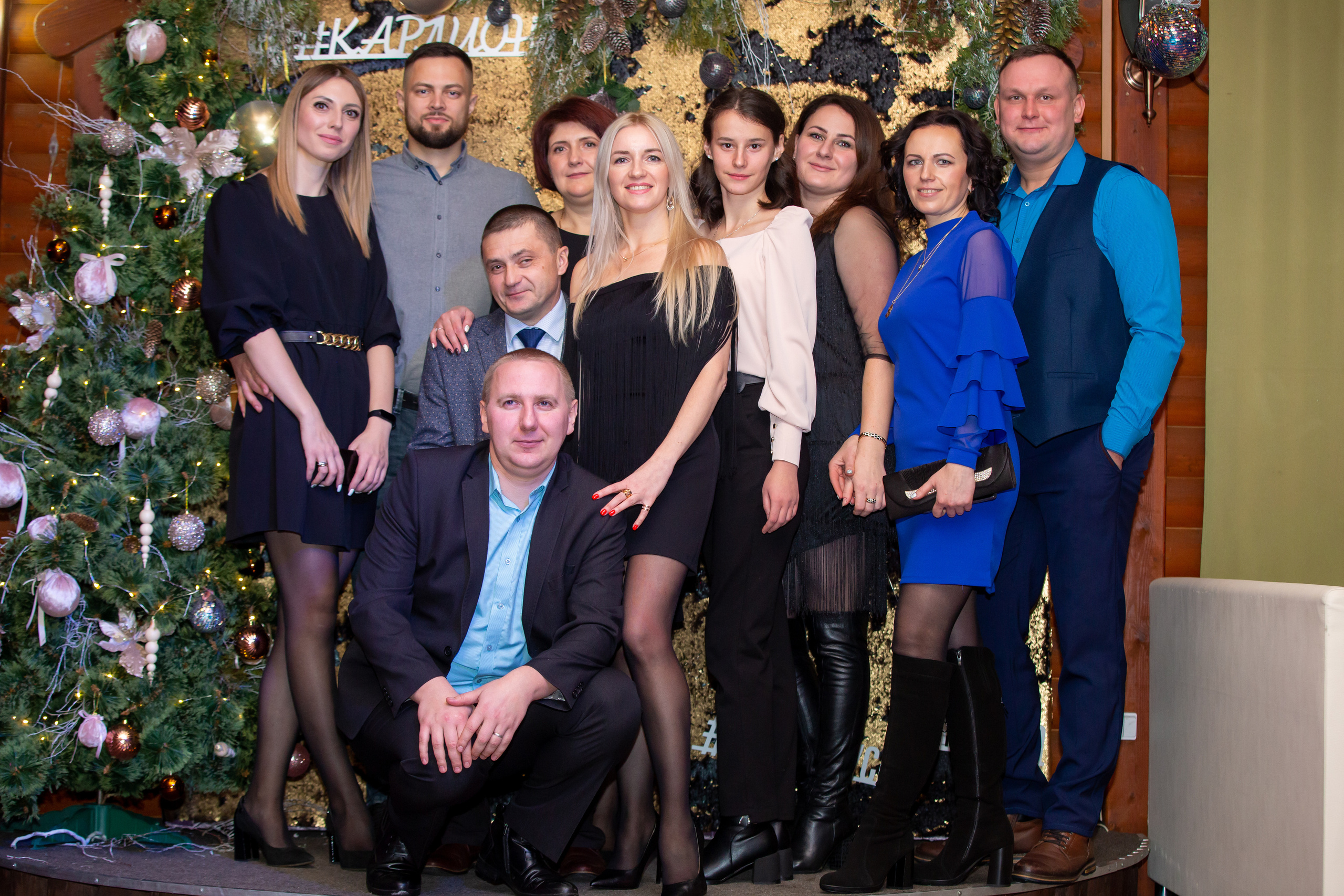 Новогодние корпоративы в кафе Карлион. Свадебный фотограф в Барановичах Вячеслав Шах-Гусейнов, фотошкола