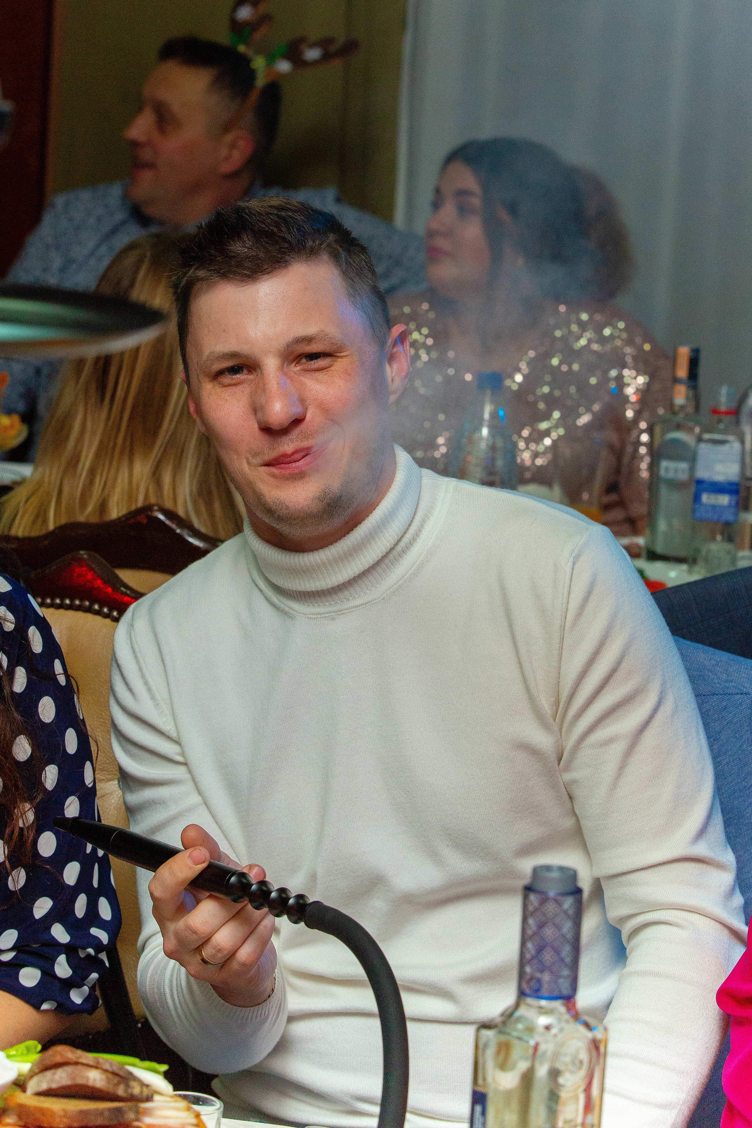 Новогодние корпоративы в кафе Карлион. Свадебный фотограф в Барановичах Вячеслав Шах-Гусейнов, фотошкола