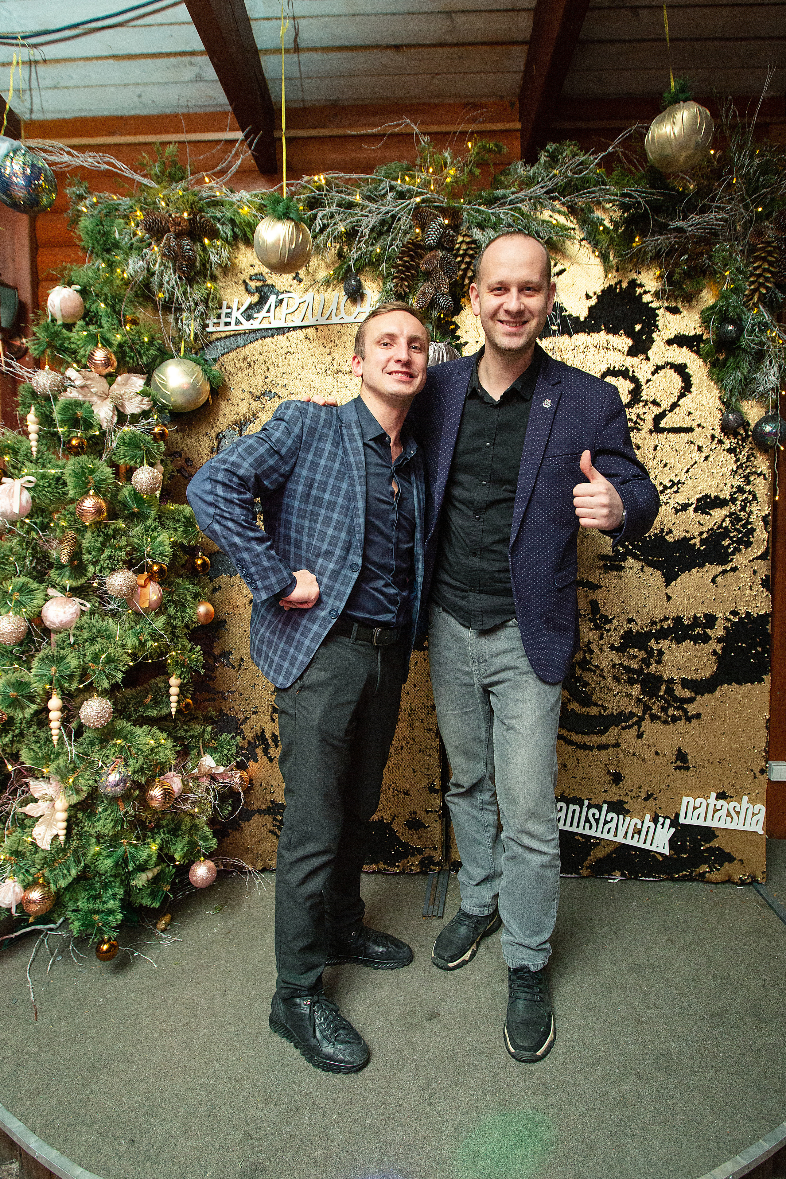 Новогодние корпоративы в кафе Карлион. Свадебный фотограф в Барановичах Вячеслав Шах-Гусейнов, фотошкола