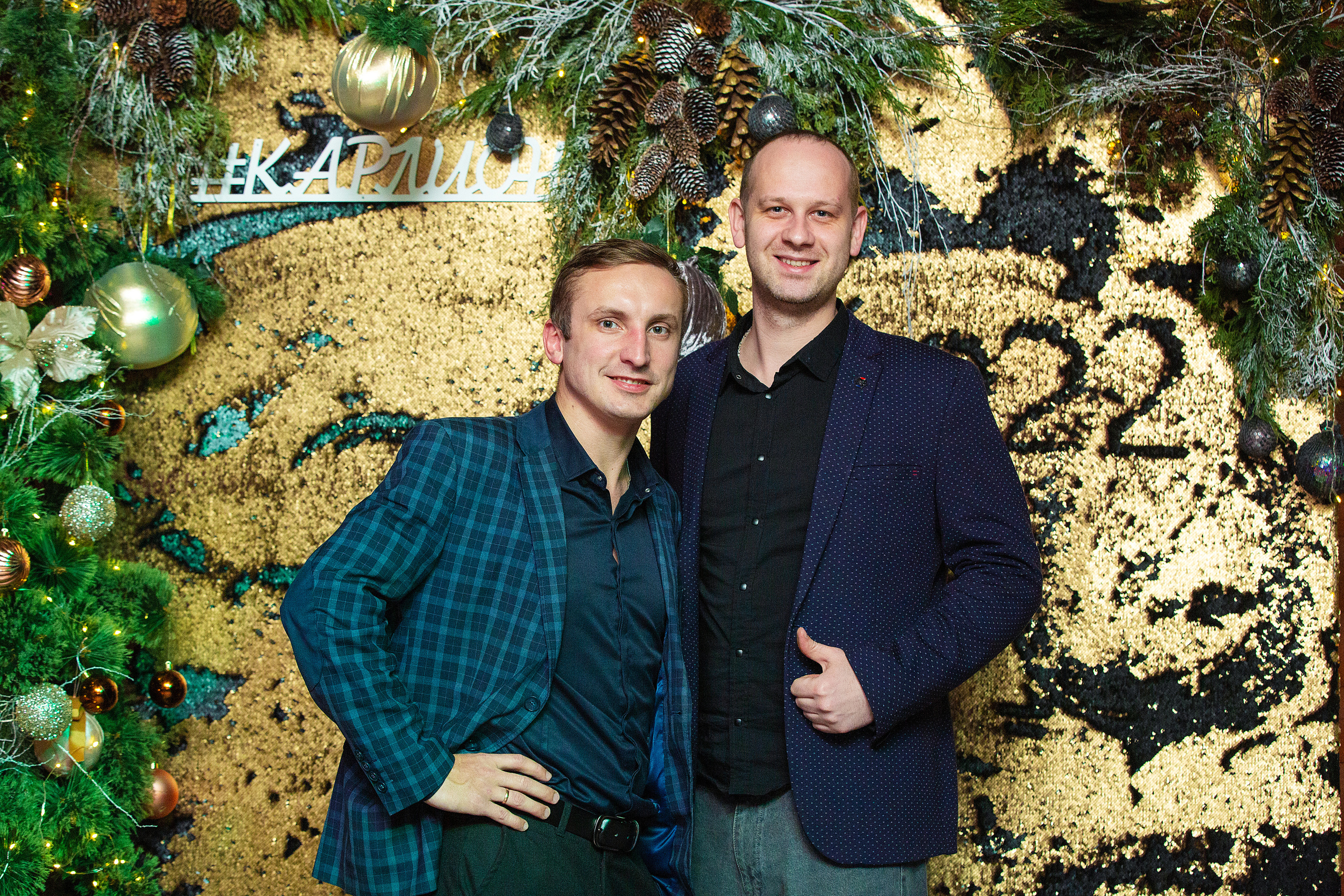 Новогодние корпоративы в кафе Карлион. Свадебный фотограф в Барановичах Вячеслав Шах-Гусейнов, фотошкола