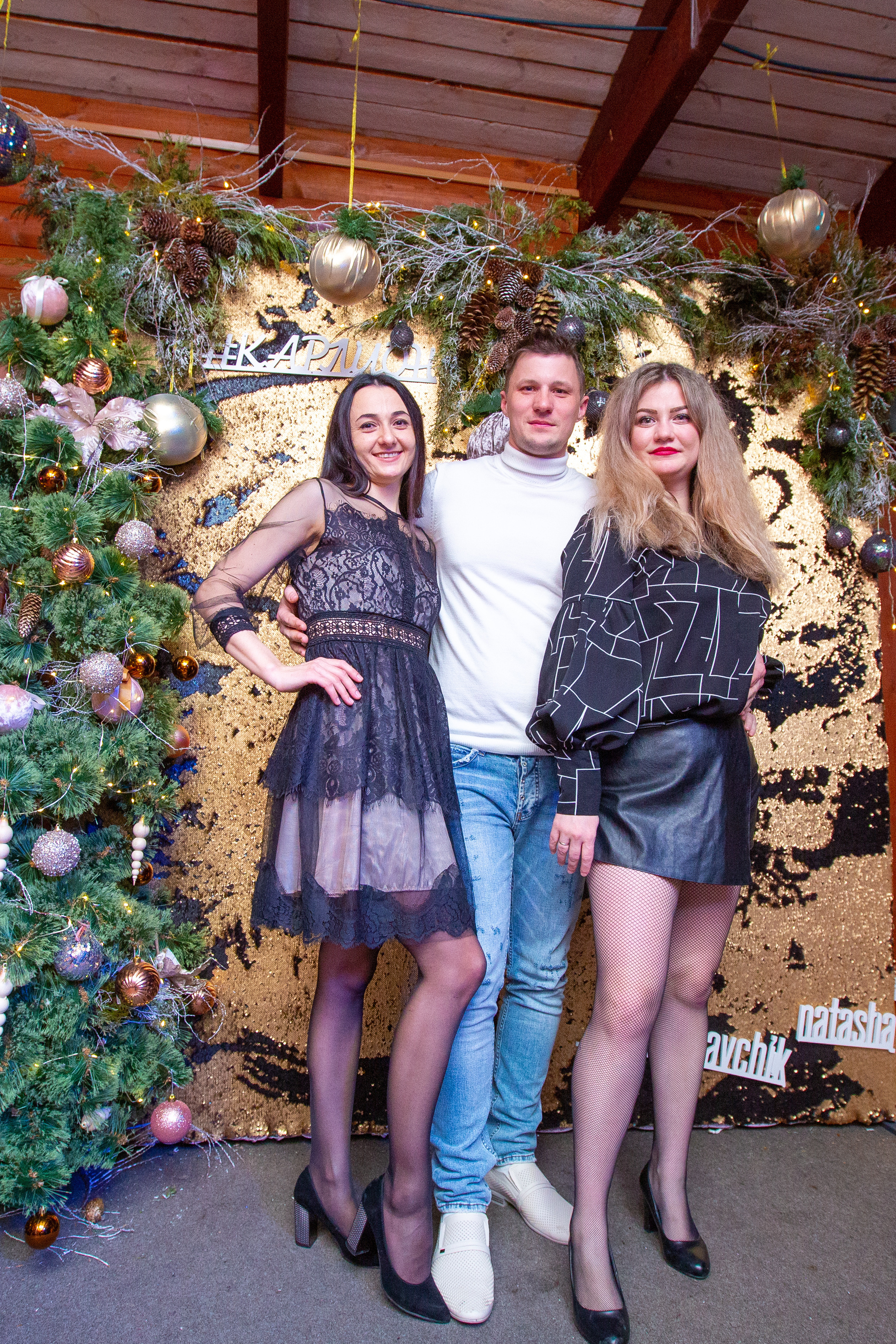 Новогодние корпоративы в кафе Карлион. Свадебный фотограф в Барановичах Вячеслав Шах-Гусейнов, фотошкола