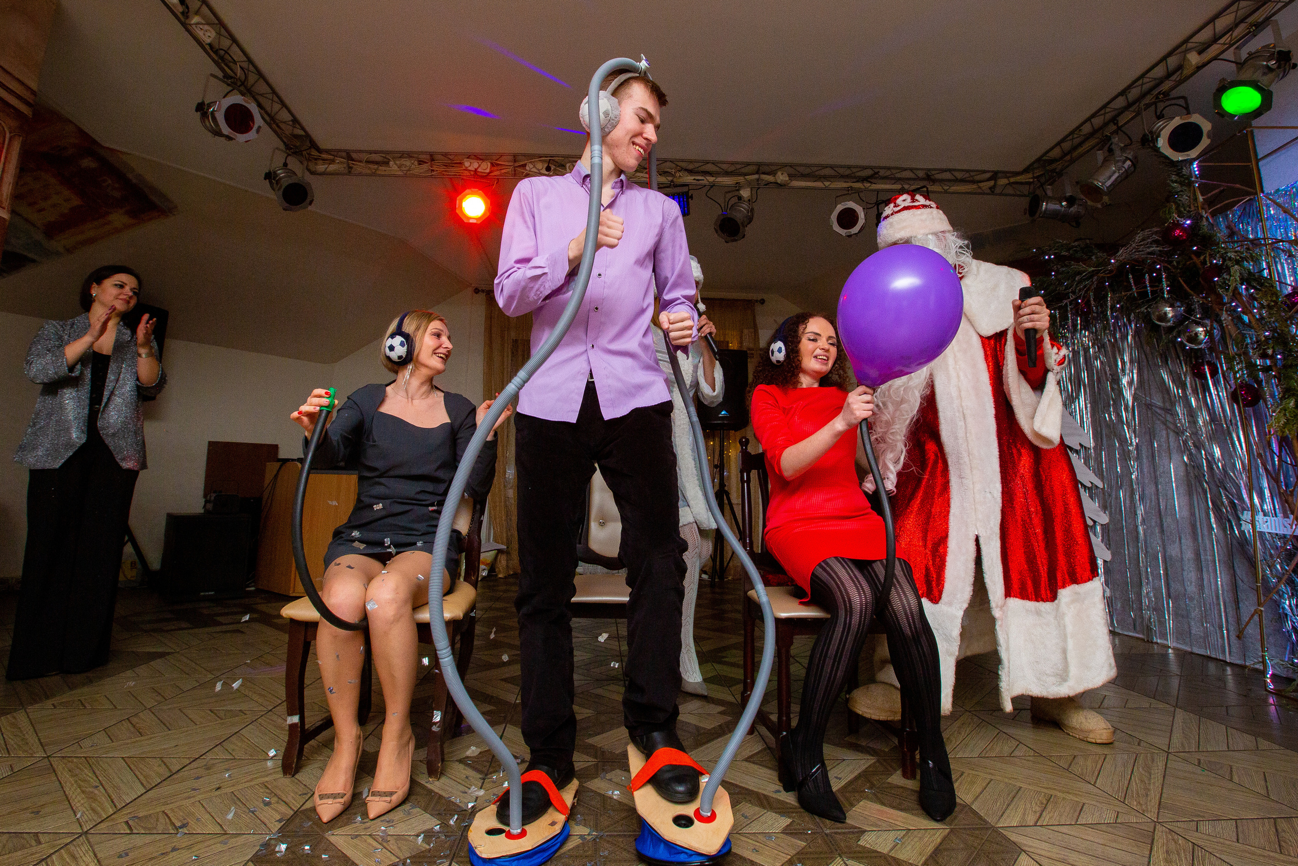 Новогодние корпоративы в кафе Карлион. Свадебный фотограф в Барановичах Вячеслав Шах-Гусейнов, фотошкола