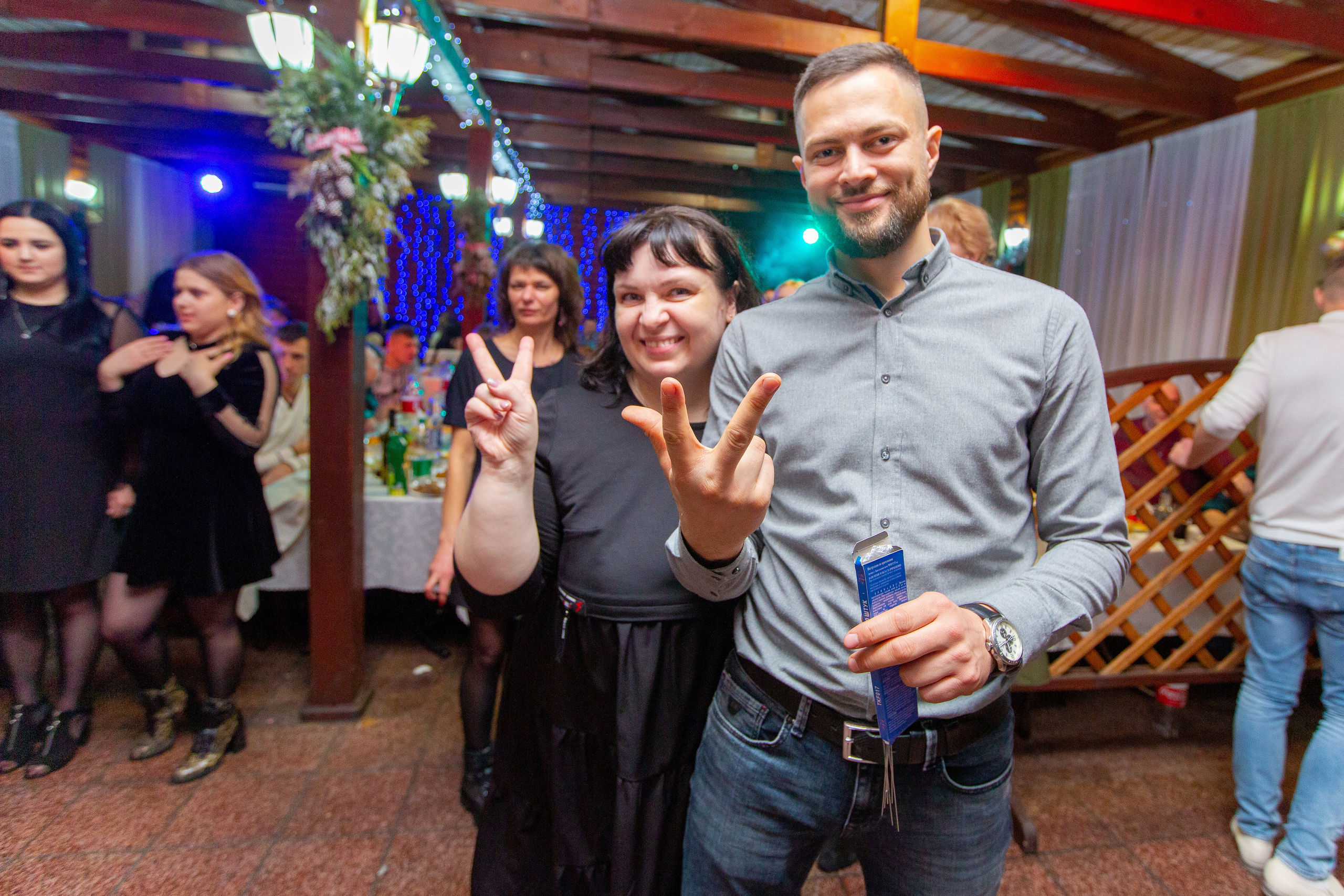 Новогодние корпоративы в кафе Карлион. Свадебный фотограф в Барановичах Вячеслав Шах-Гусейнов, фотошкола