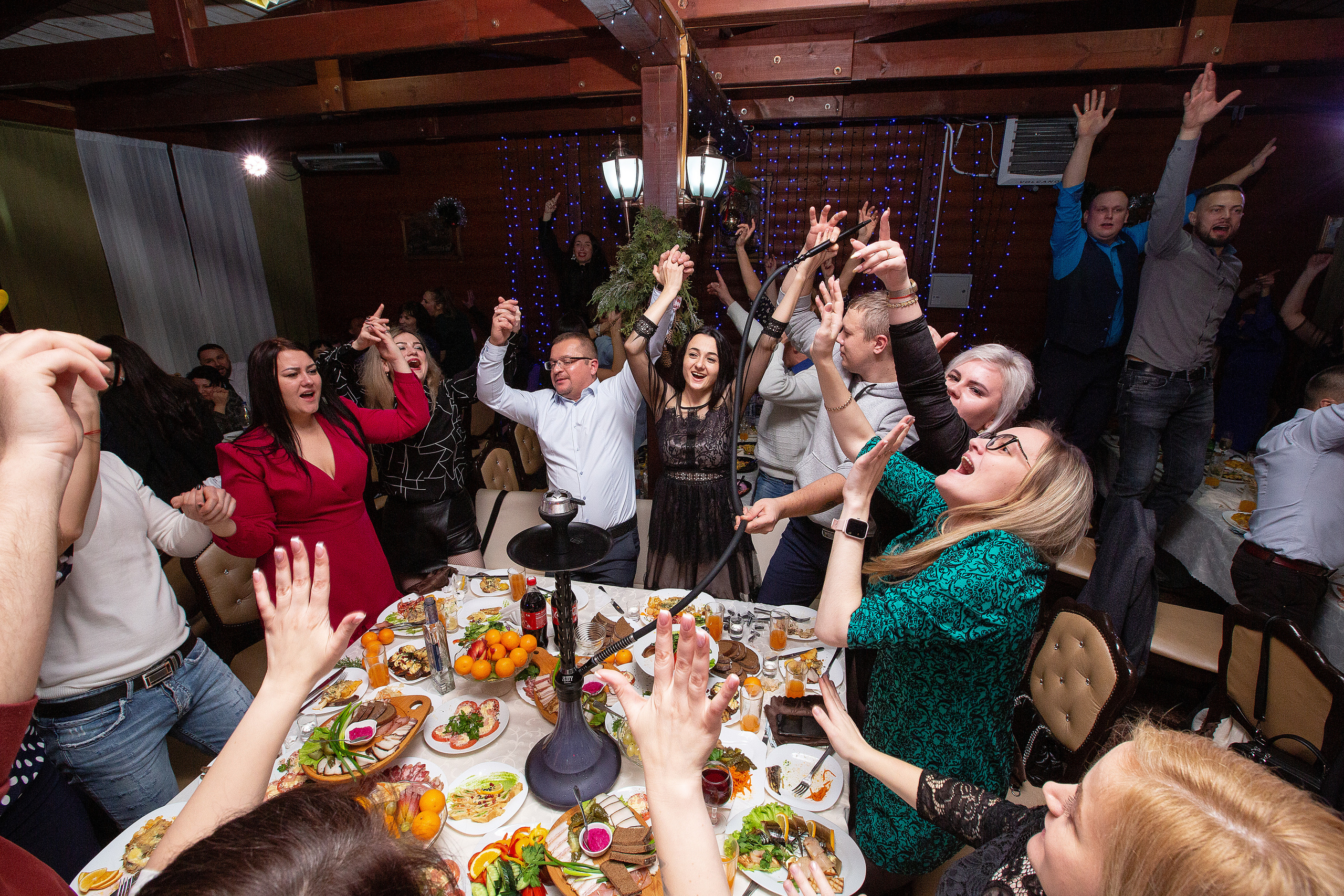 Новогодние корпоративы в кафе Карлион. Свадебный фотограф в Барановичах Вячеслав Шах-Гусейнов, фотошкола
