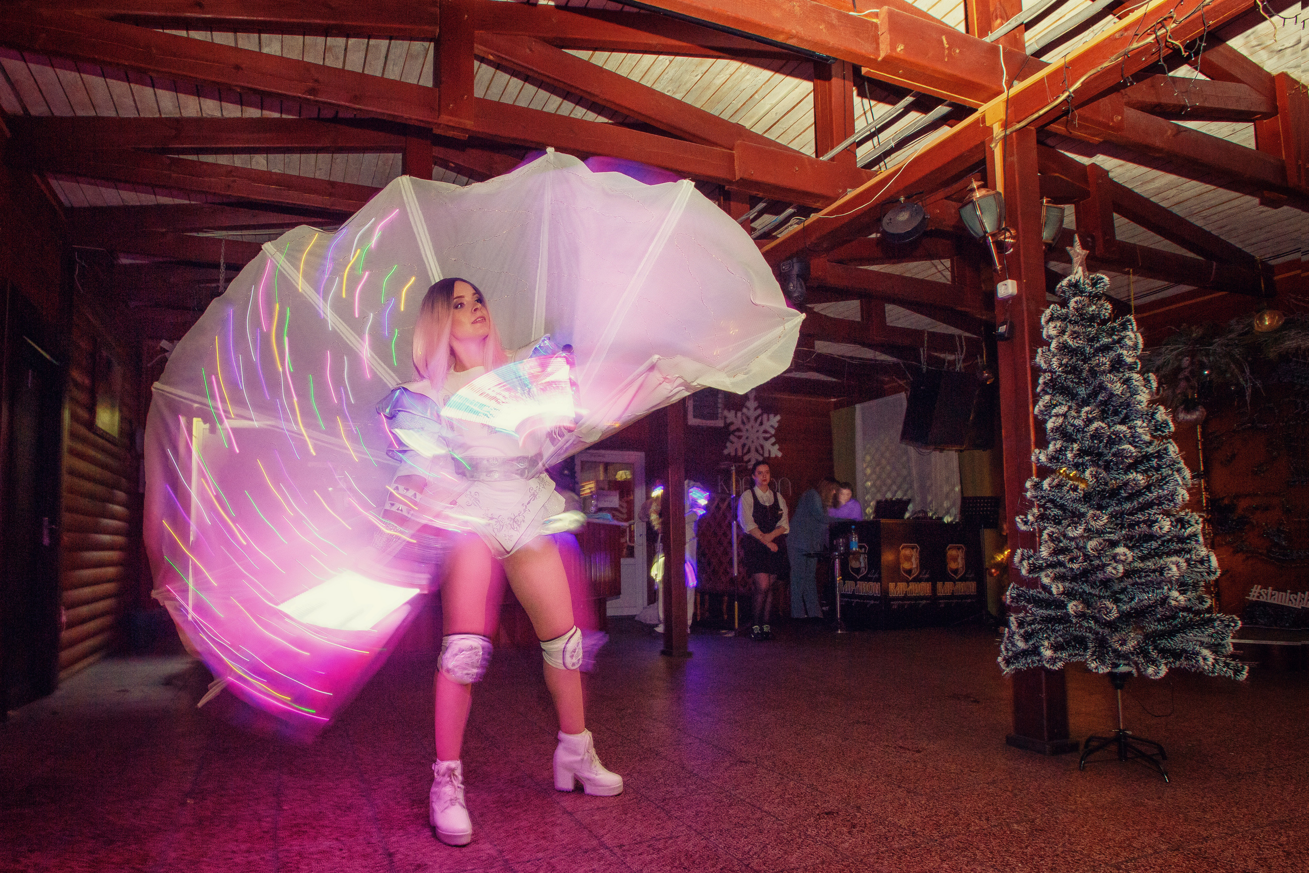 Новогодние корпоративы в кафе Карлион. Свадебный фотограф в Барановичах Вячеслав Шах-Гусейнов, фотошкола