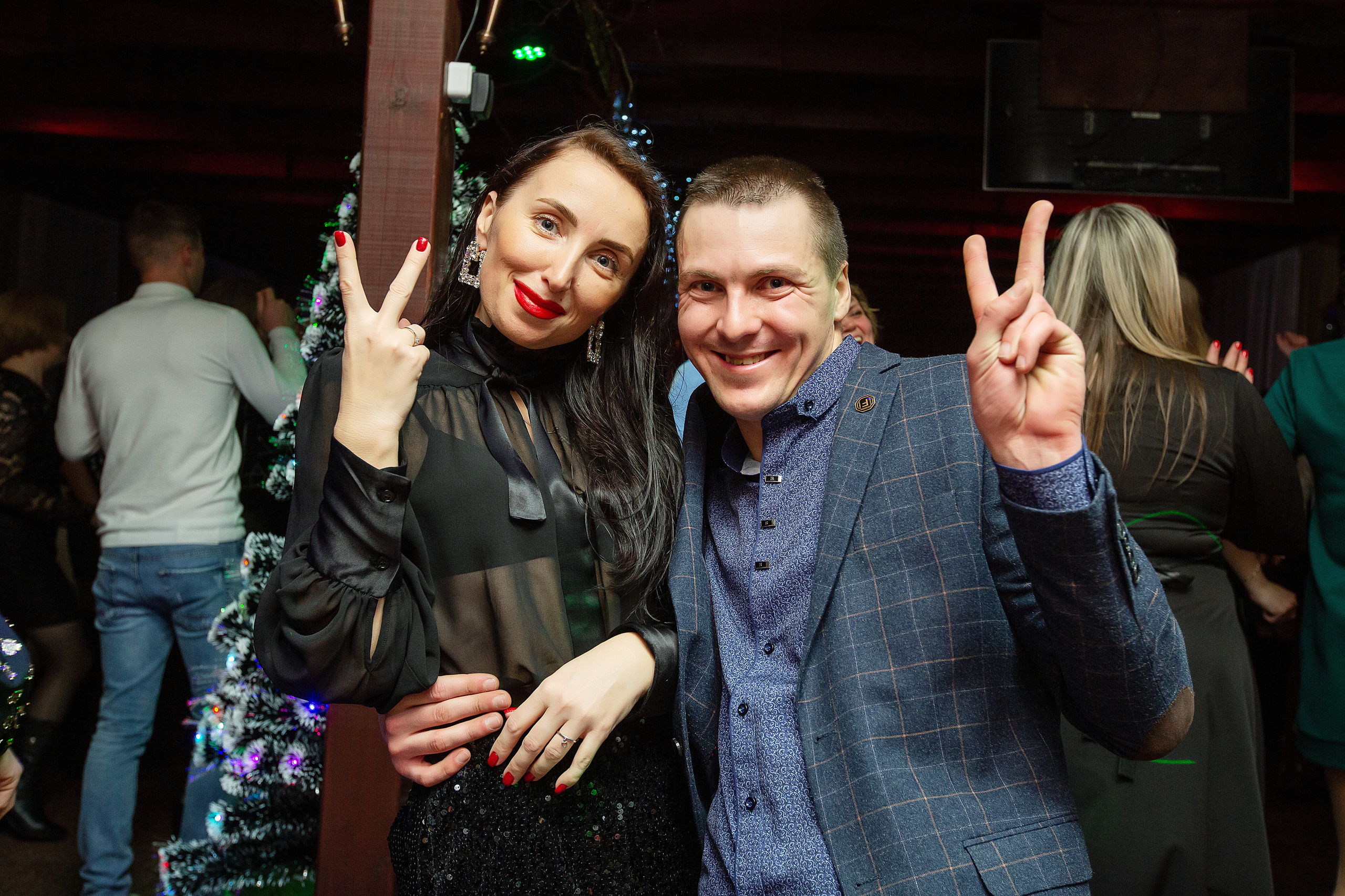 Новогодние корпоративы в кафе Карлион. Свадебный фотограф в Барановичах Вячеслав Шах-Гусейнов, фотошкола