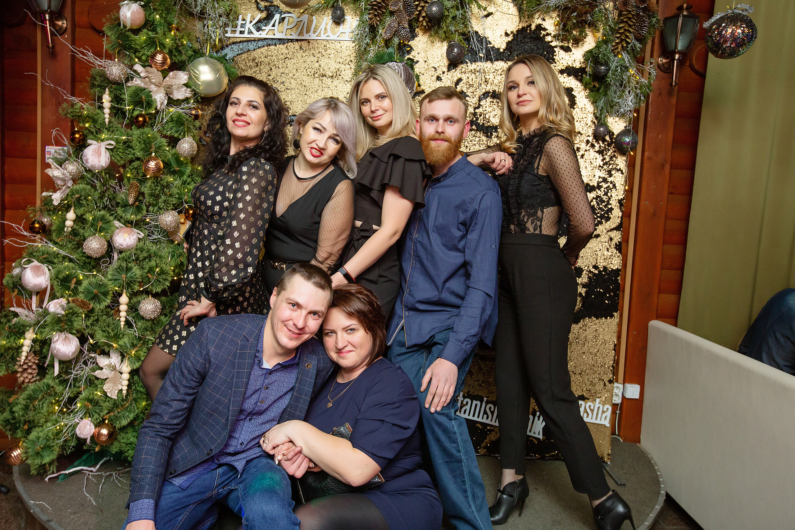 Новогодние корпоративы в кафе Карлион. Свадебный фотограф в Барановичах Вячеслав Шах-Гусейнов, фотошкола