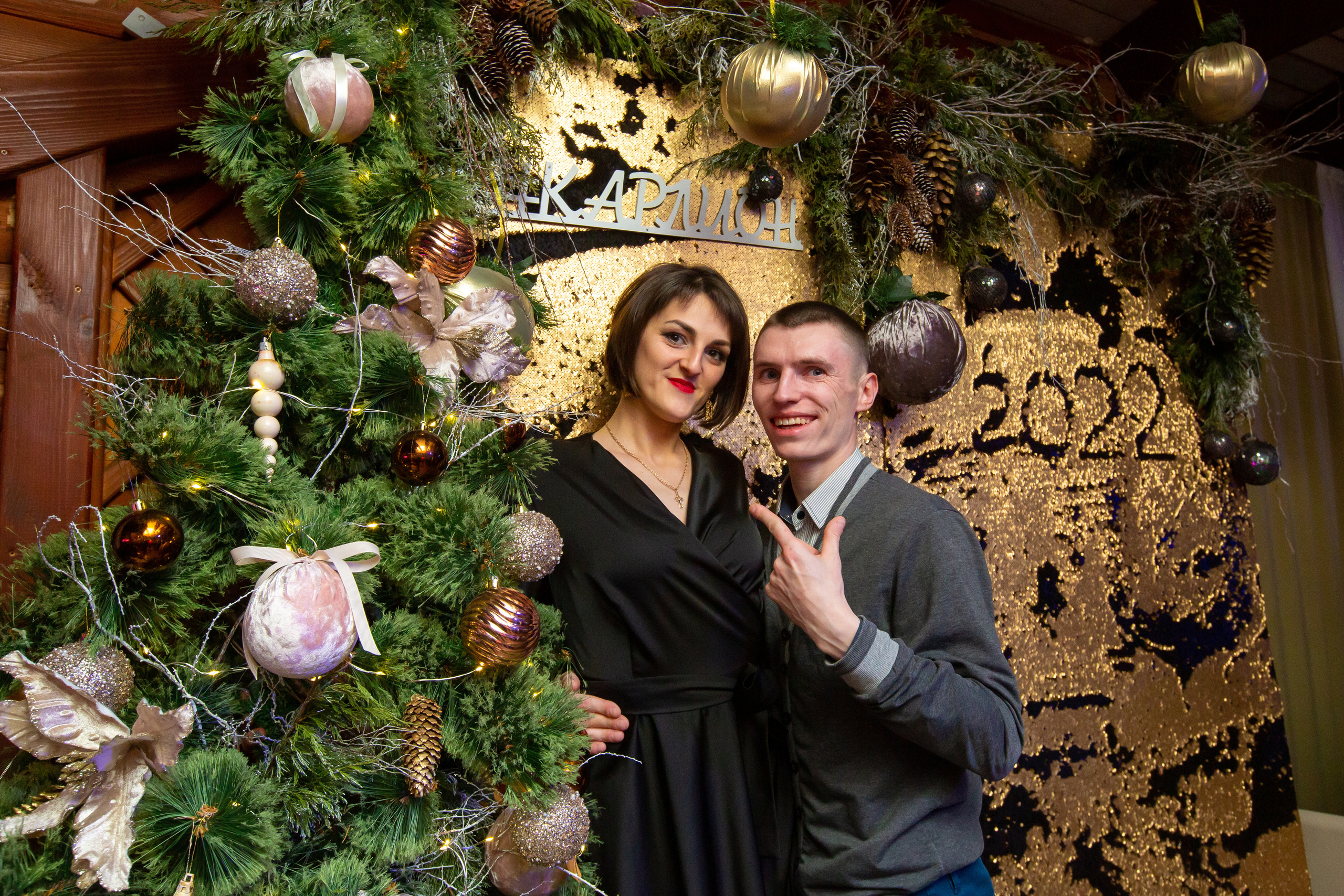 Новогодние корпоративы в кафе Карлион. Свадебный фотограф в Барановичах Вячеслав Шах-Гусейнов, фотошкола