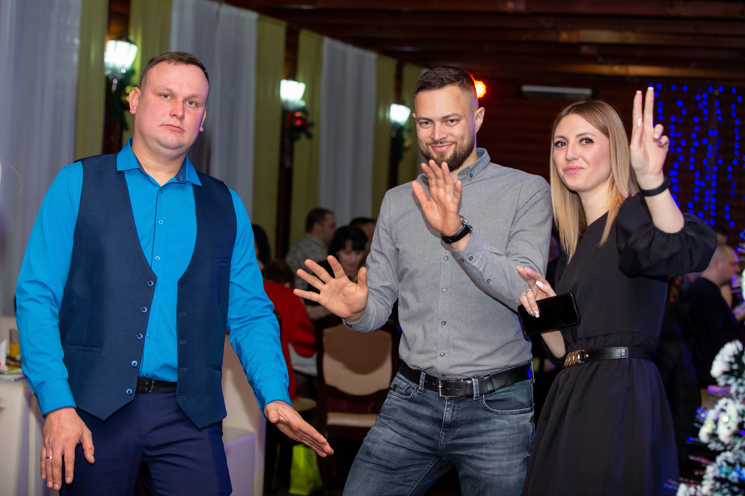 Новогодние корпоративы в кафе Карлион. Свадебный фотограф в Барановичах Вячеслав Шах-Гусейнов, фотошкола