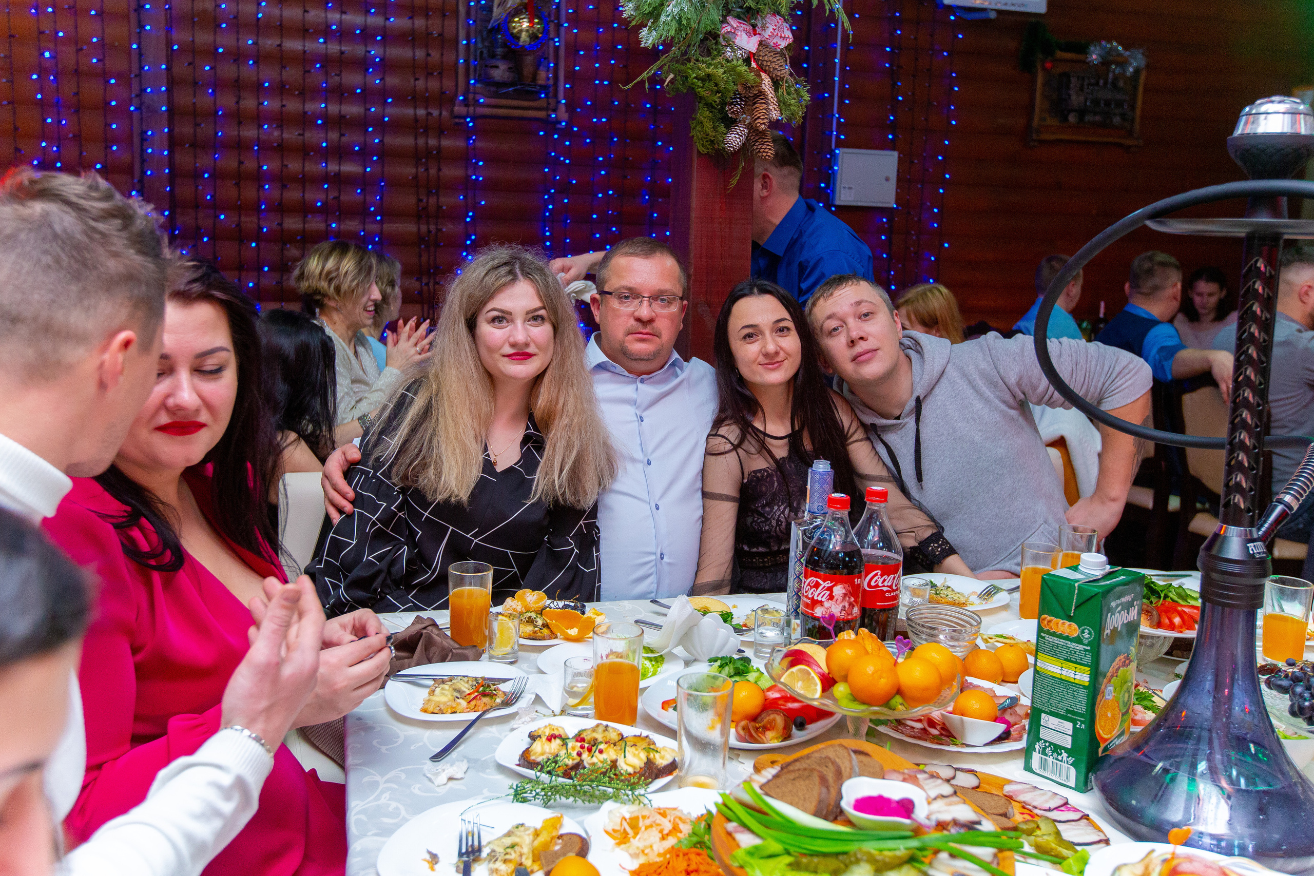 Новогодние корпоративы в кафе Карлион. Свадебный фотограф в Барановичах Вячеслав Шах-Гусейнов, фотошкола