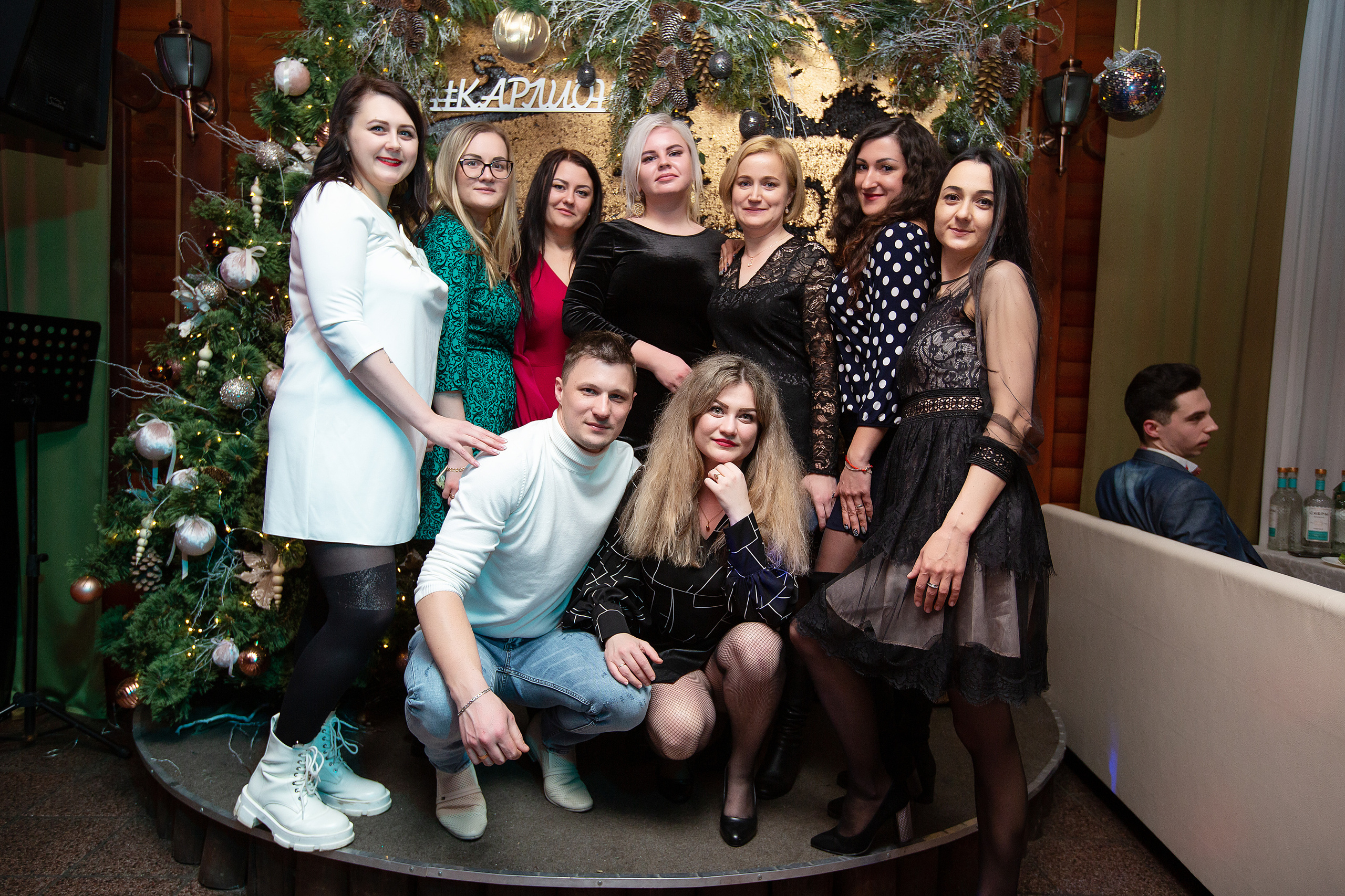 Новогодние корпоративы в кафе Карлион. Свадебный фотограф в Барановичах Вячеслав Шах-Гусейнов, фотошкола