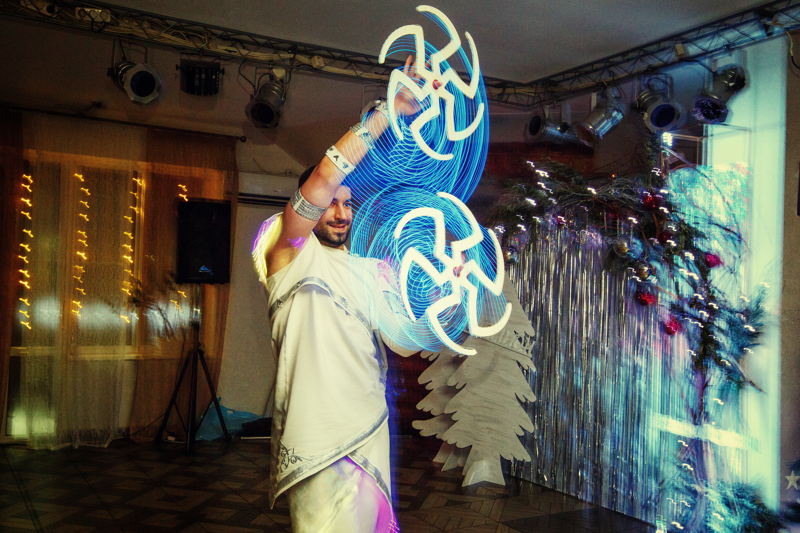 Новогодние корпоративы в кафе Карлион. Свадебный фотограф в Барановичах Вячеслав Шах-Гусейнов, фотошкола