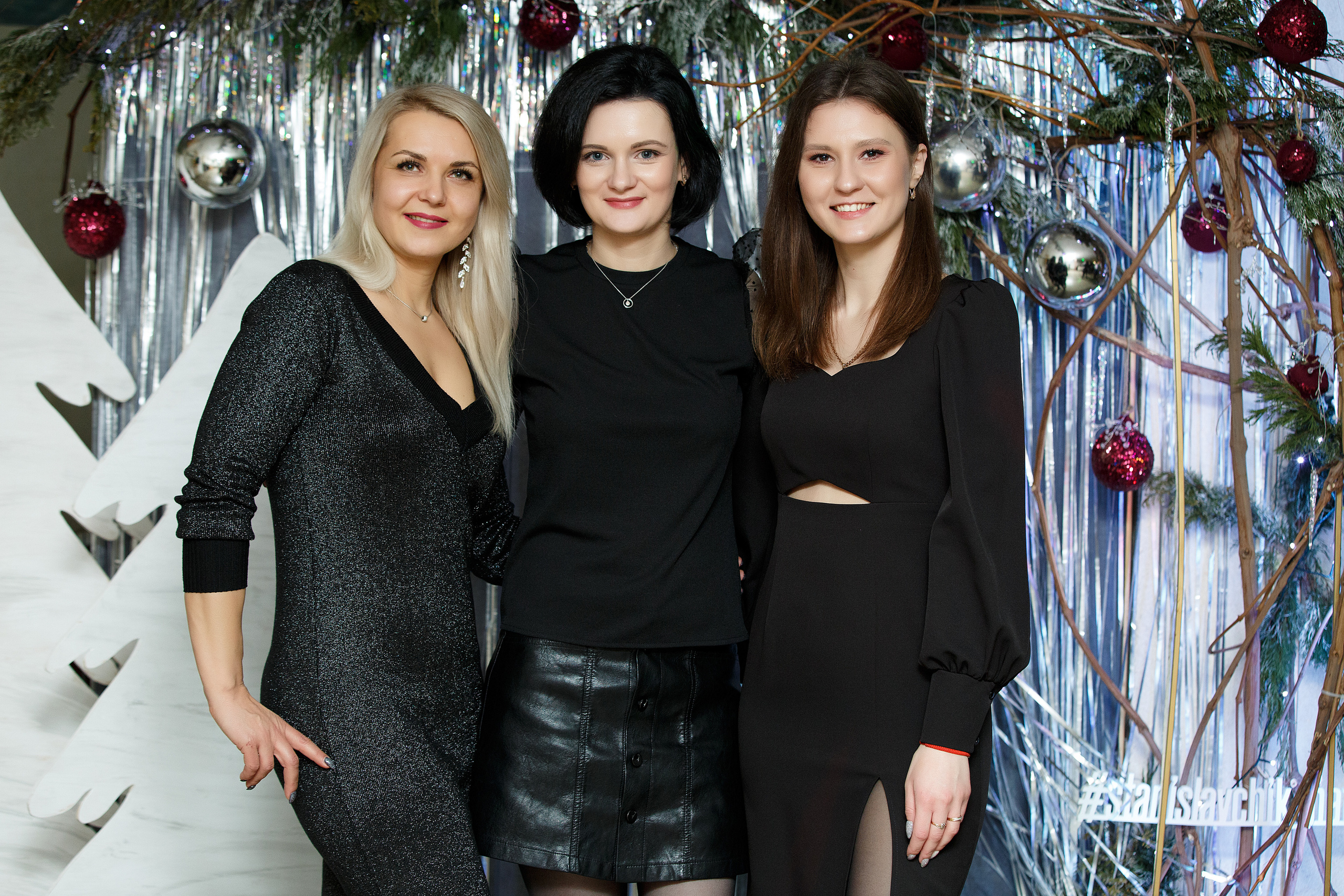 Новогодние корпоративы в кафе Карлион. Свадебный фотограф в Барановичах Вячеслав Шах-Гусейнов, фотошкола