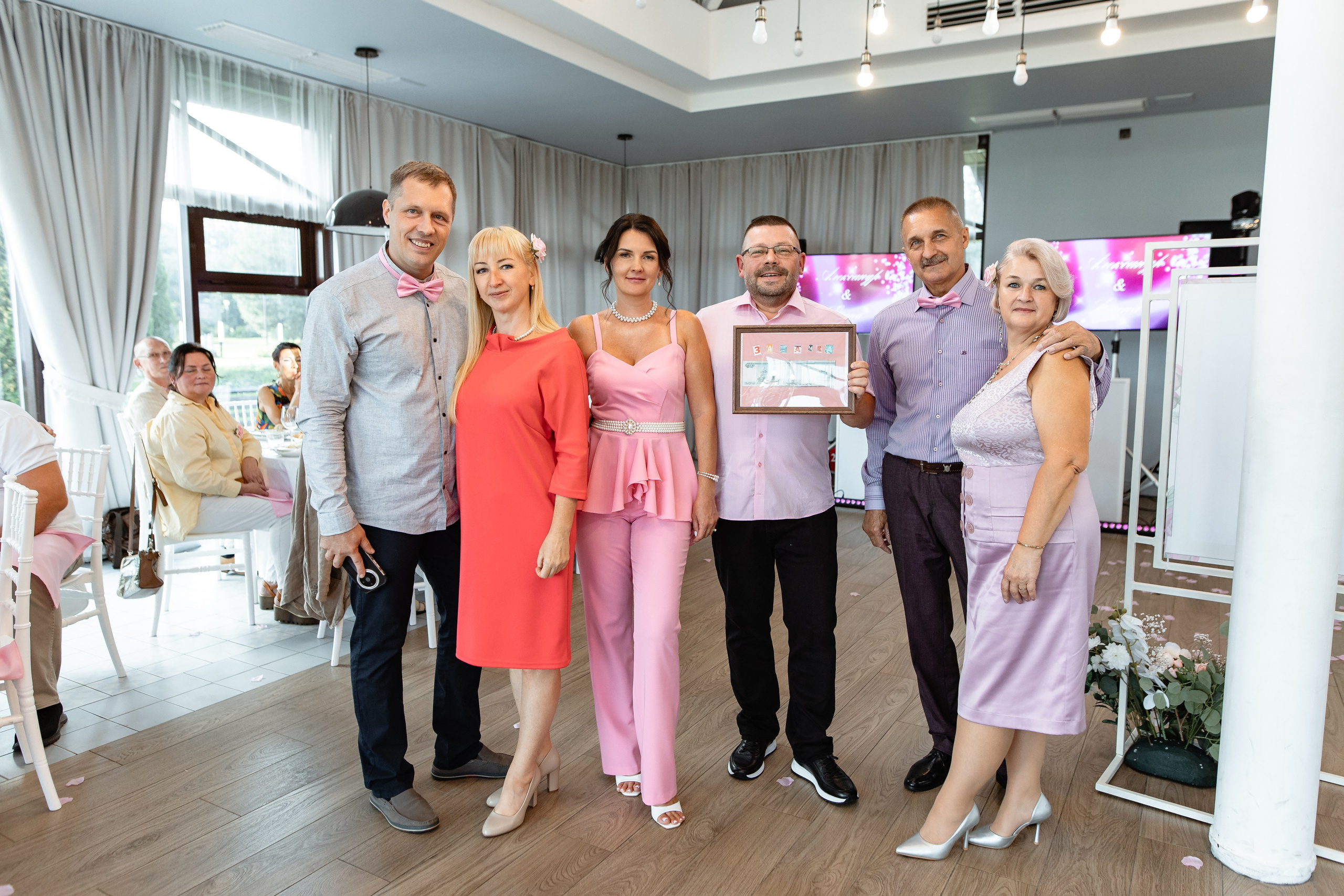 🌸✨ **Анонс Фотографий с Юбилея Розовой Свадьбы Александра и Елены! ** ✨🌸. Свадебный фотограф Михаил Александров