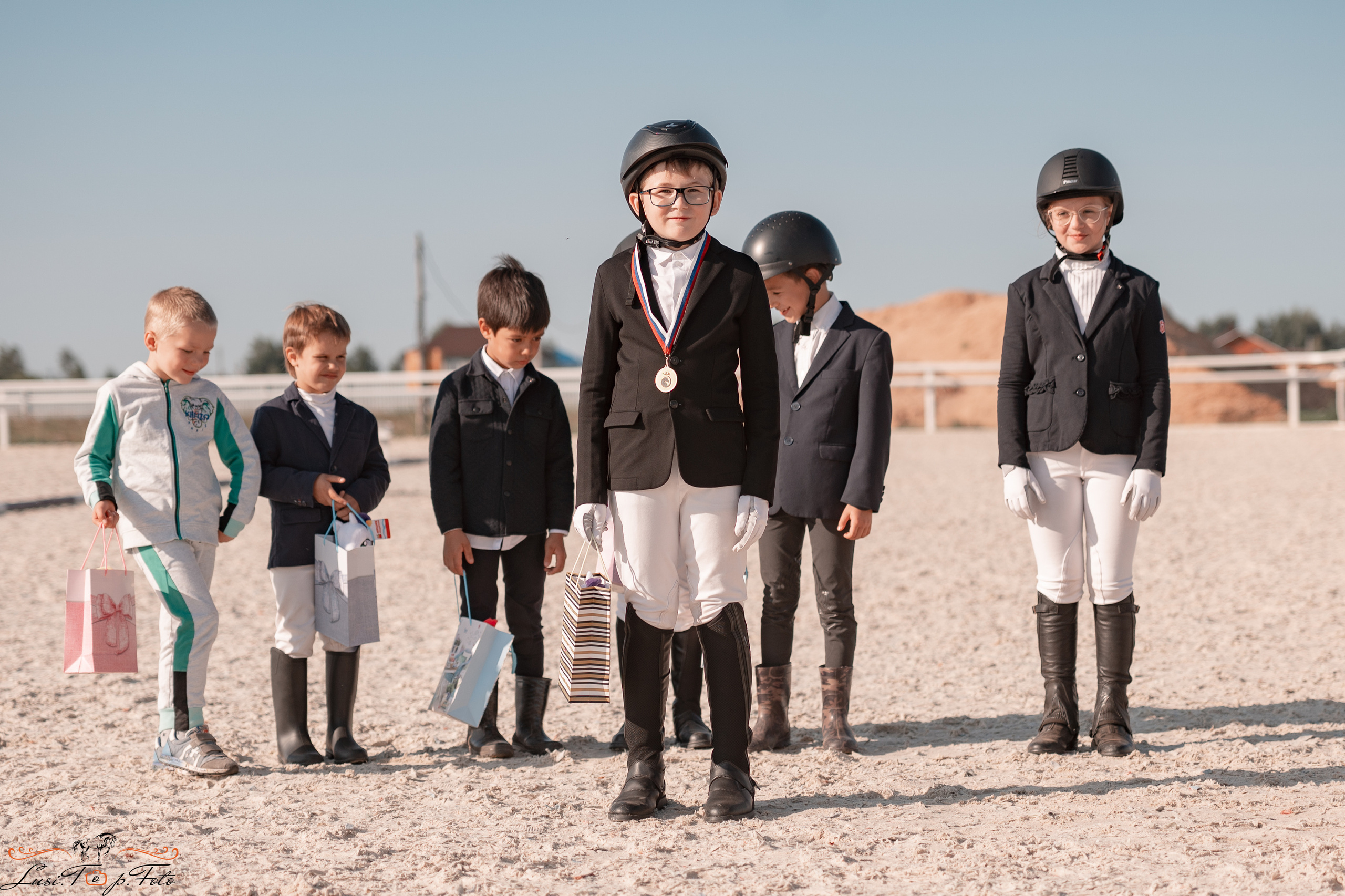 Открытая тренировка по выездке в КК Equipark. Конный и фотограф с животными в Твери Топталова Люся