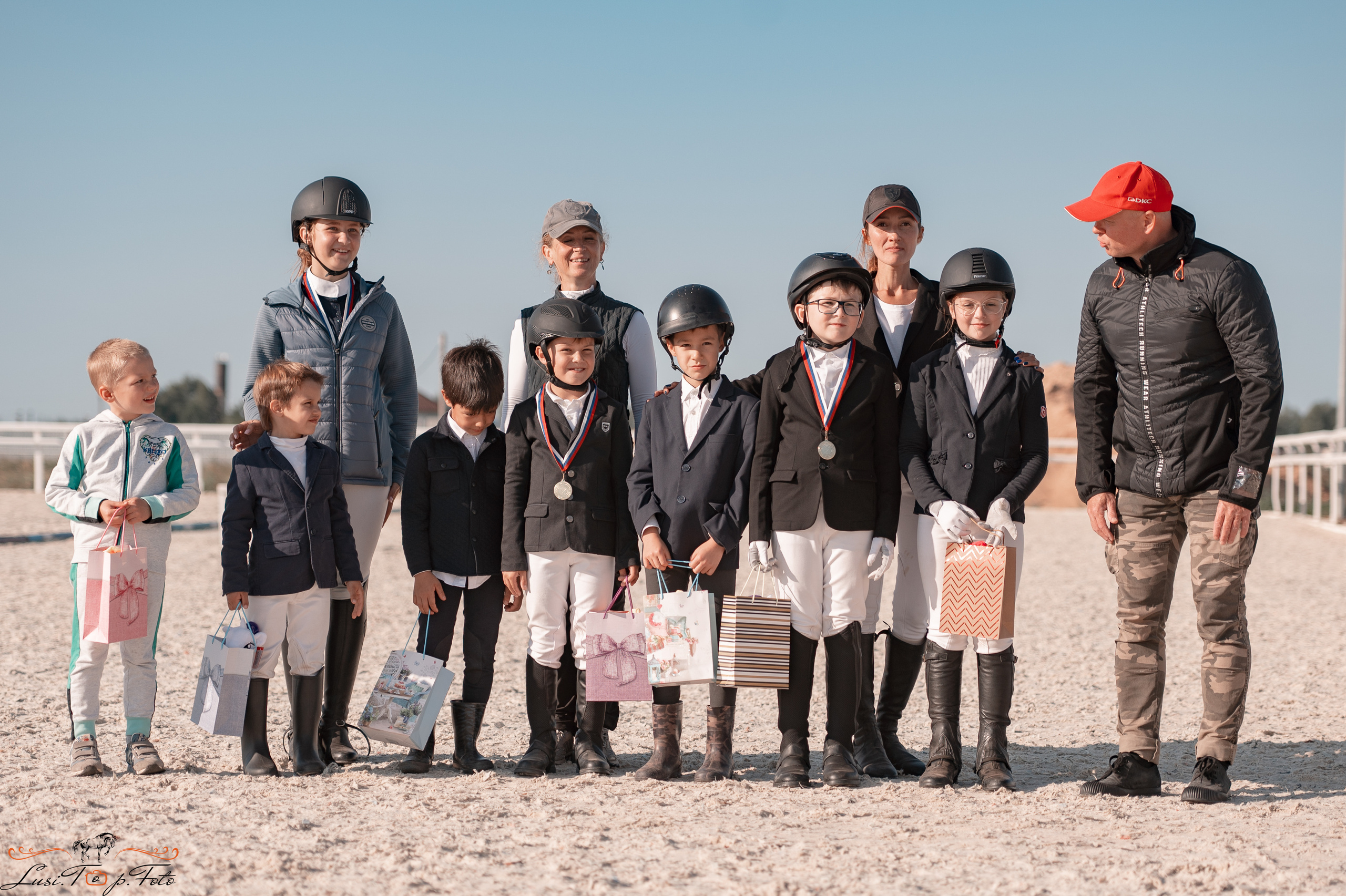 Открытая тренировка по выездке в КК Equipark. Конный и фотограф с животными в Твери Топталова Люся