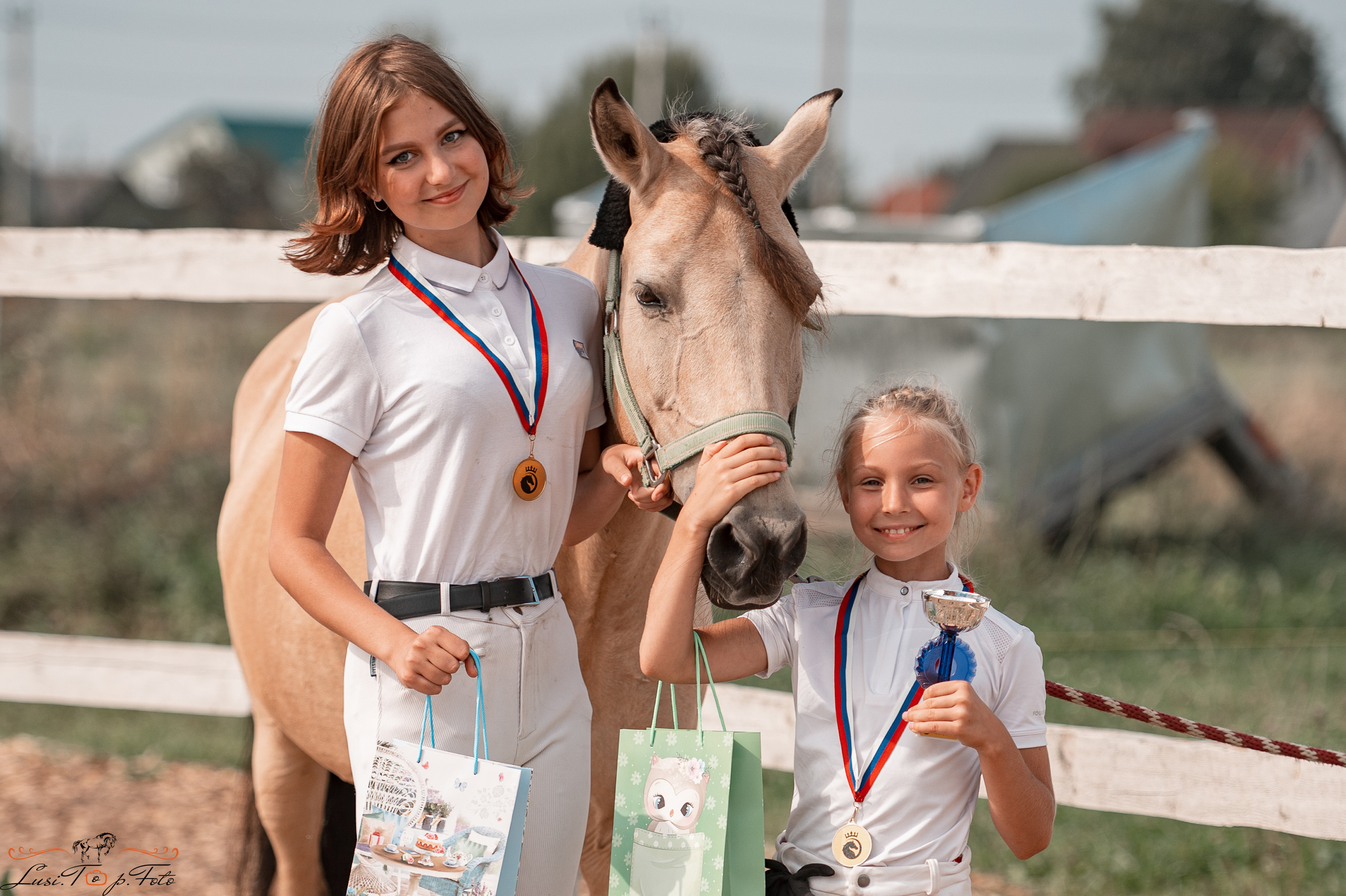 Открытая тренировка по конкуру в КК Equipark. Конный и фотограф с животными в Твери Топталова Люся