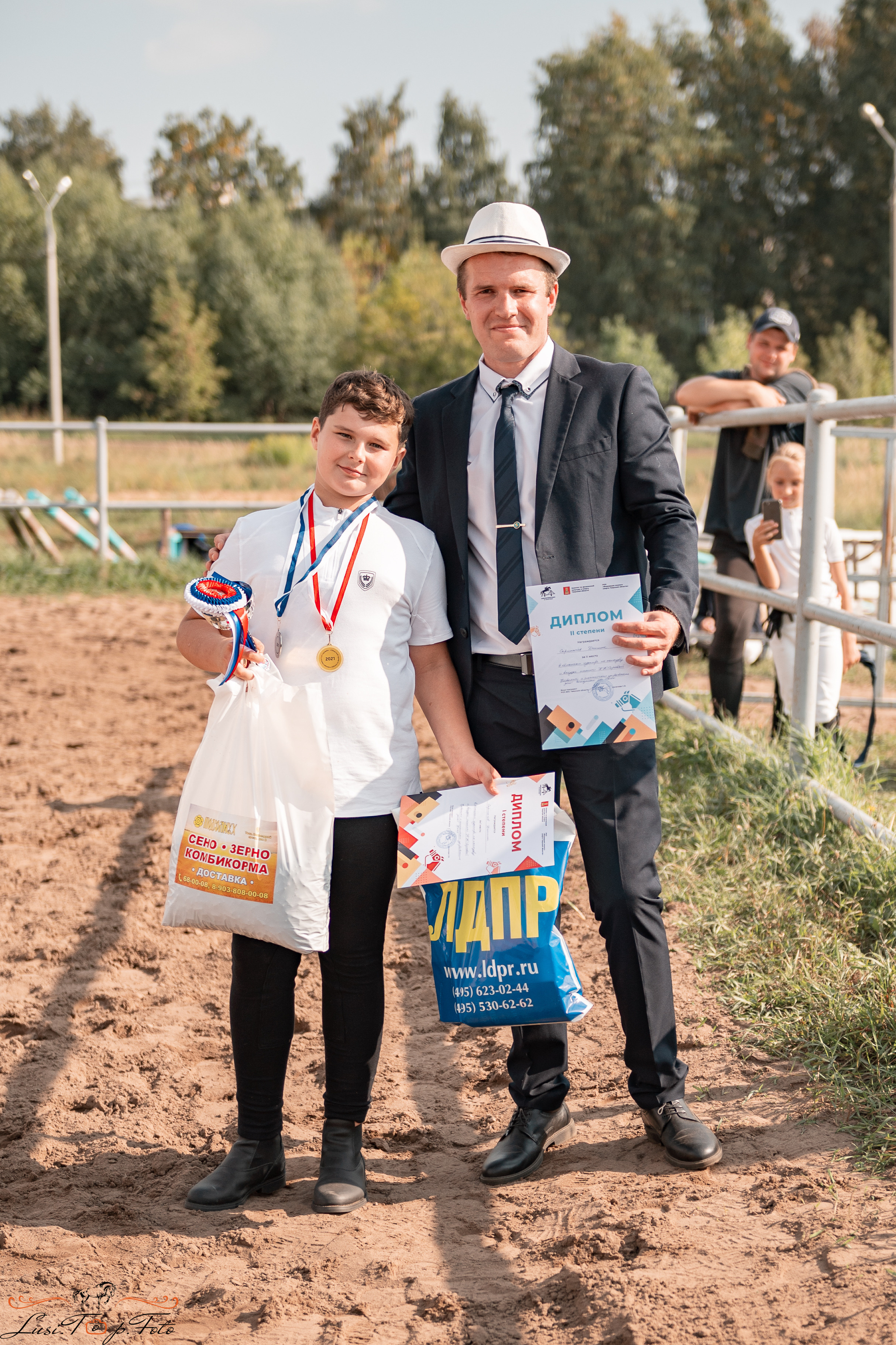 Турнир по выездке и конкуру памяти Н. Ю. Серовой (второй день — конкур). Конный и фотограф с животными в Твери Топталова Люся