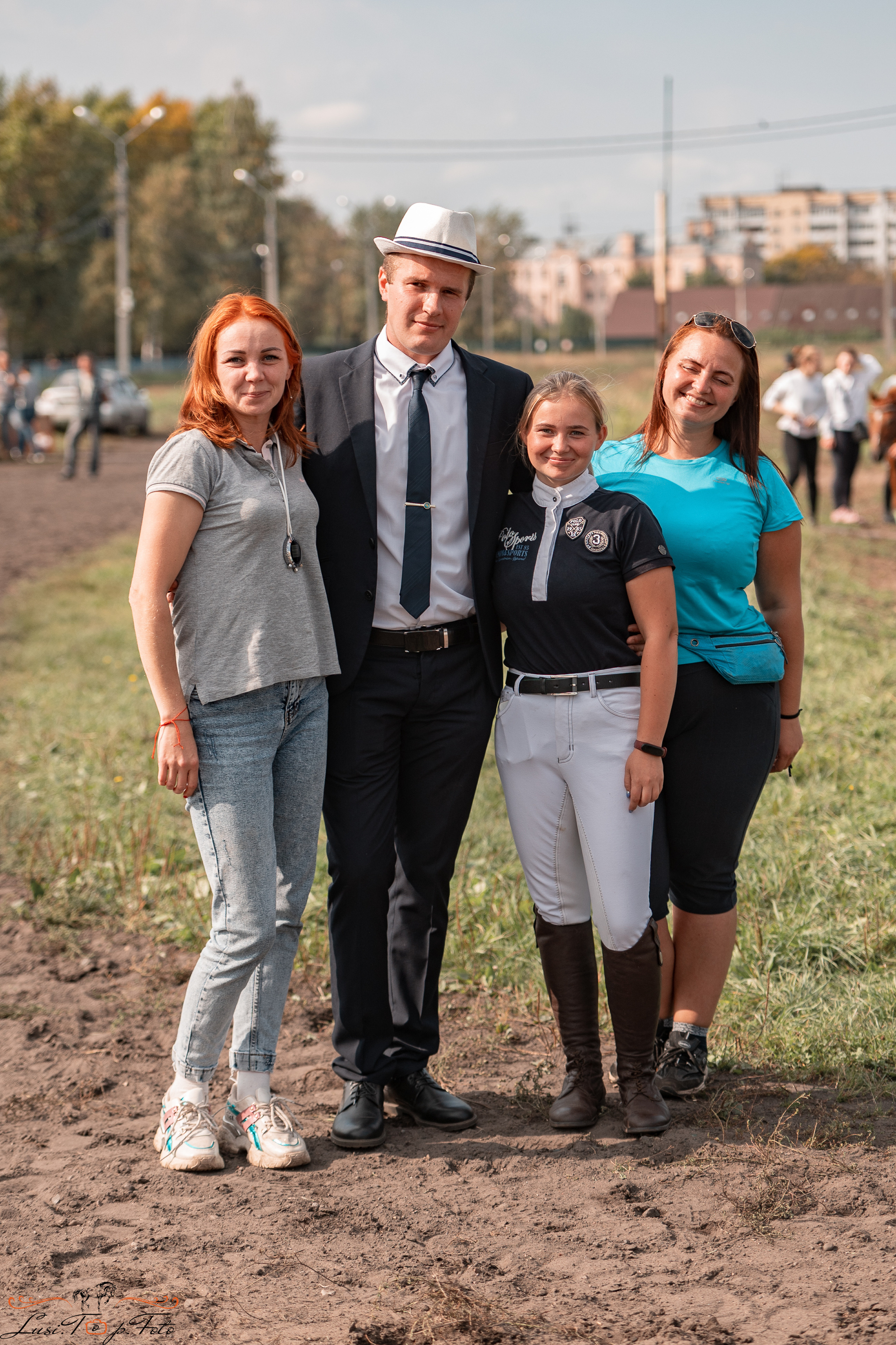 Турнир по выездке и конкуру памяти Н. Ю. Серовой (второй день — конкур). Конный и фотограф с животными в Твери Топталова Люся