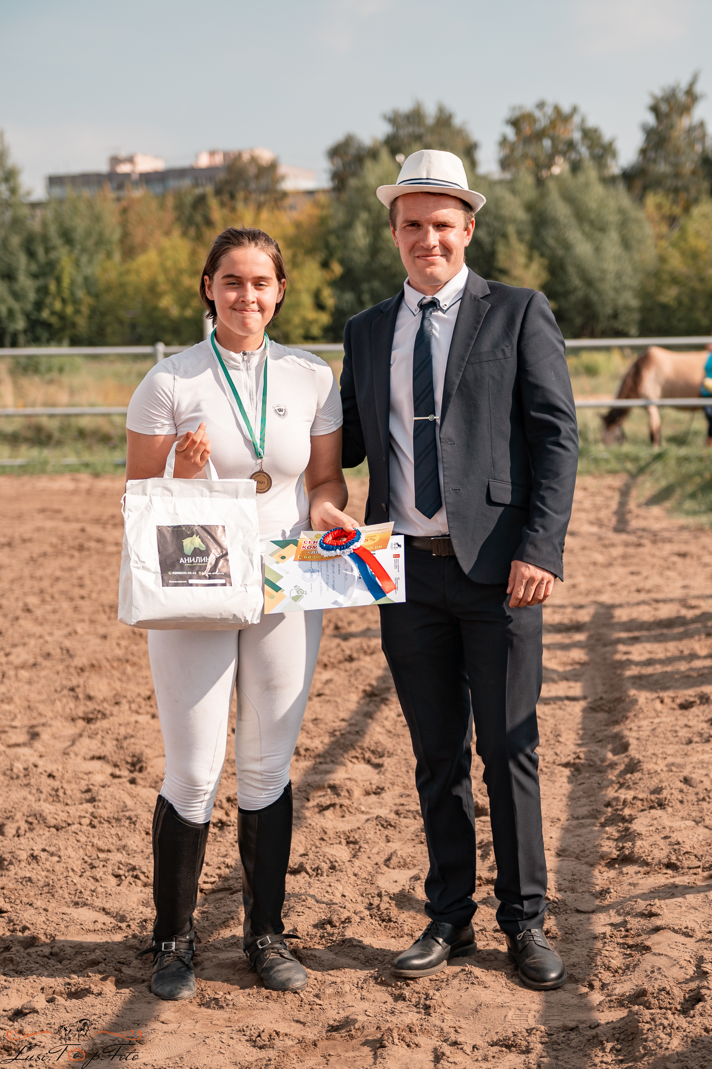 Турнир по выездке и конкуру памяти Н. Ю. Серовой (второй день — конкур). Конный и фотограф с животными в Твери Топталова Люся