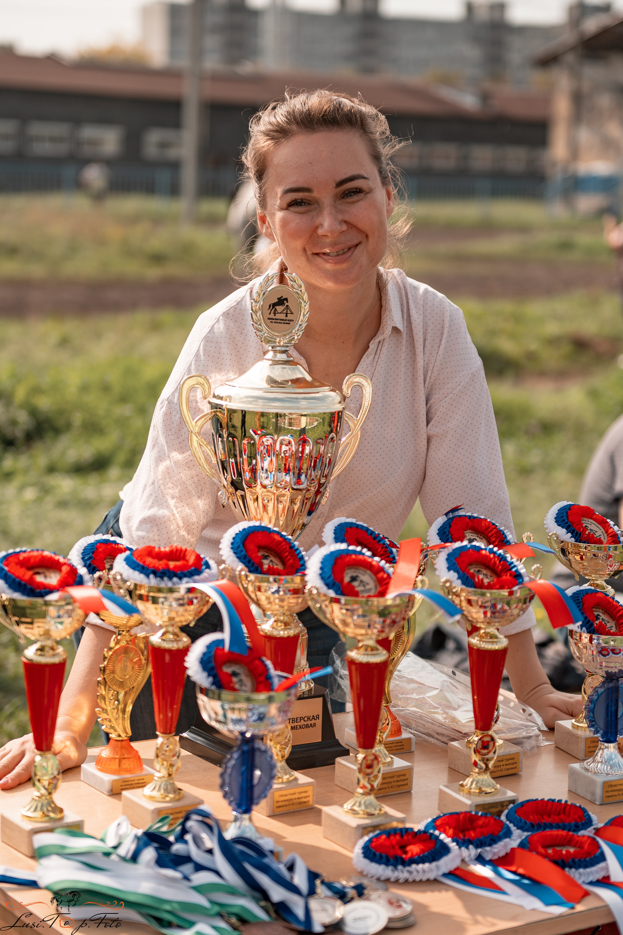 Турнир по выездке и конкуру памяти Н. Ю. Серовой (второй день — конкур). Конный и фотограф с животными в Твери Топталова Люся