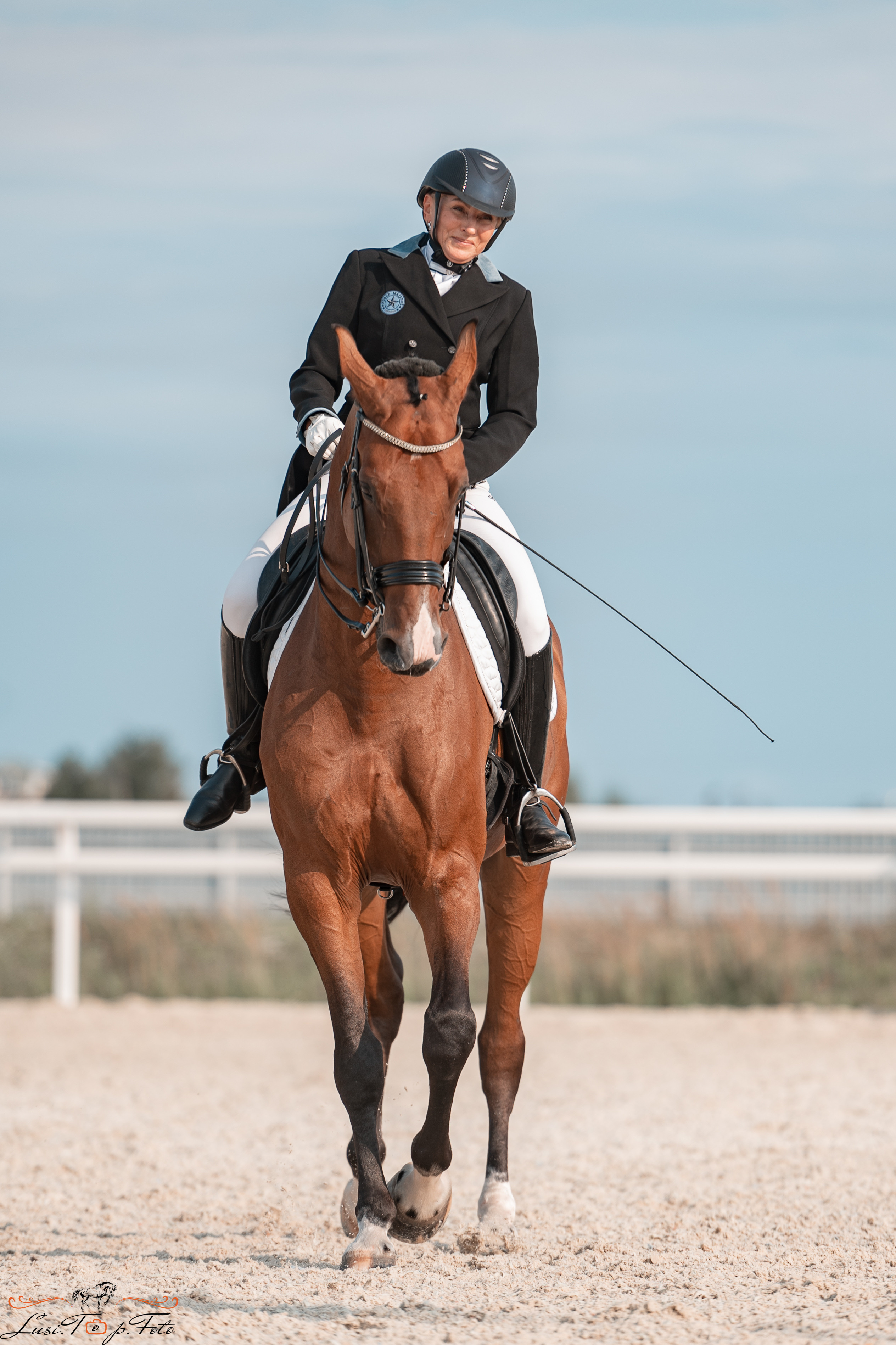 Открытая тренировка по выездке в КК Equipark. Конный и фотограф с животными в Твери Топталова Люся