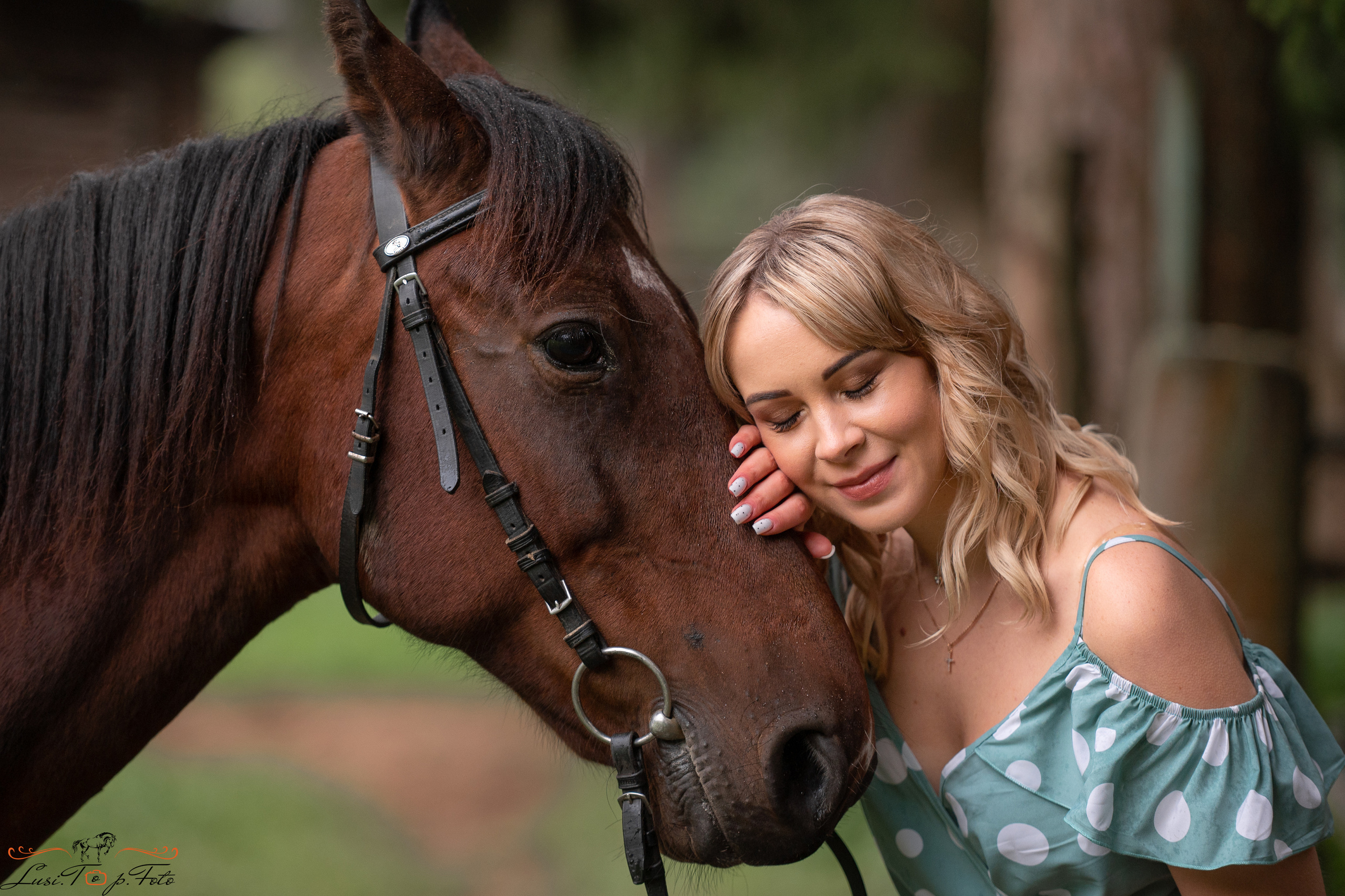 Фотосессия под моросящим дождиком. Конный и фотограф с животными в Твери Топталова Люся
