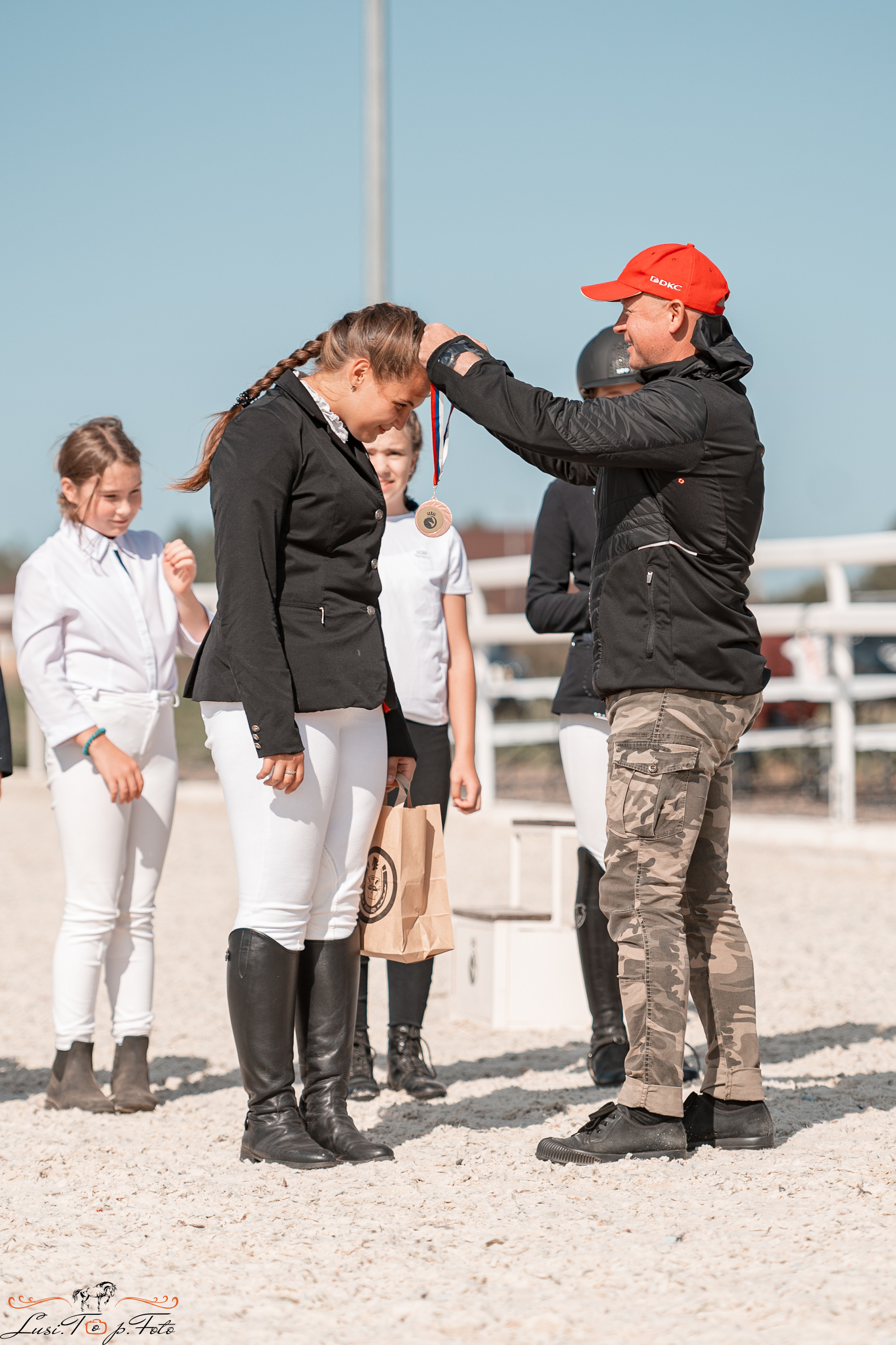 Открытая тренировка по выездке в КК Equipark. Конный и фотограф с животными в Твери Топталова Люся