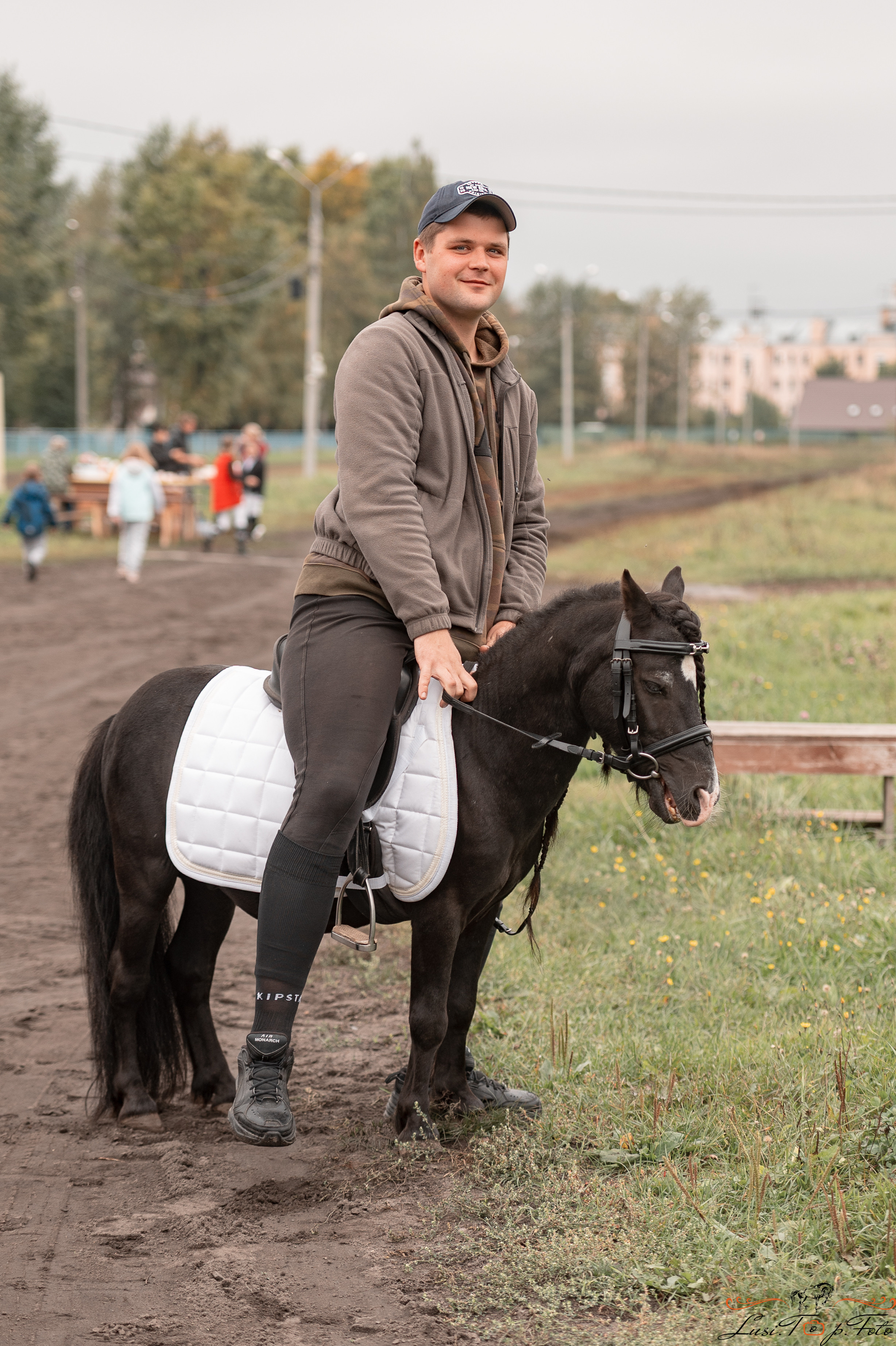 Турнир по выездке и конкуру памяти Н. Ю. Серовой (день 1 — выездка). Конный и фотограф с животными в Твери Топталова Люся