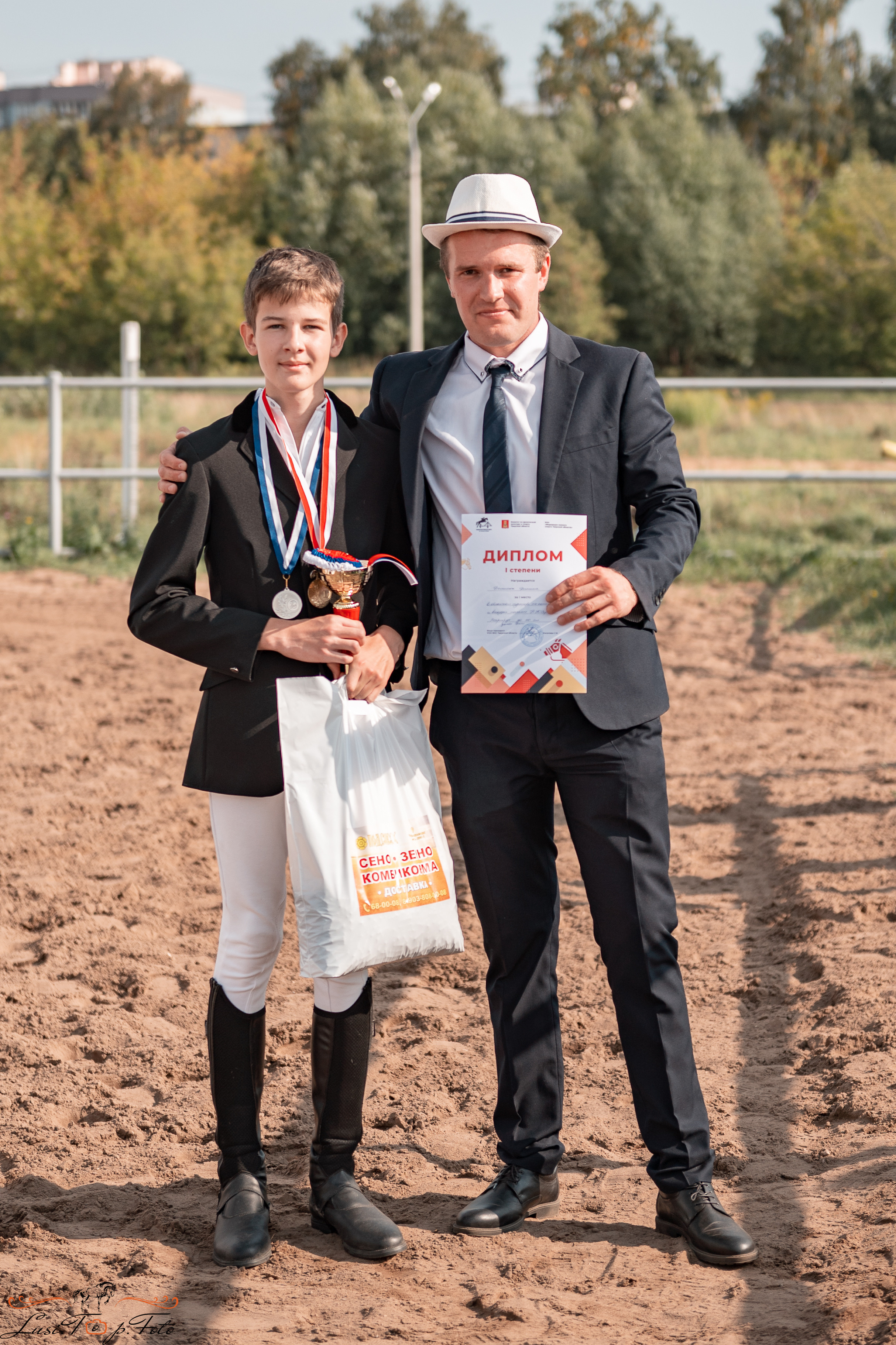 Турнир по выездке и конкуру памяти Н. Ю. Серовой (второй день — конкур). Конный и фотограф с животными в Твери Топталова Люся