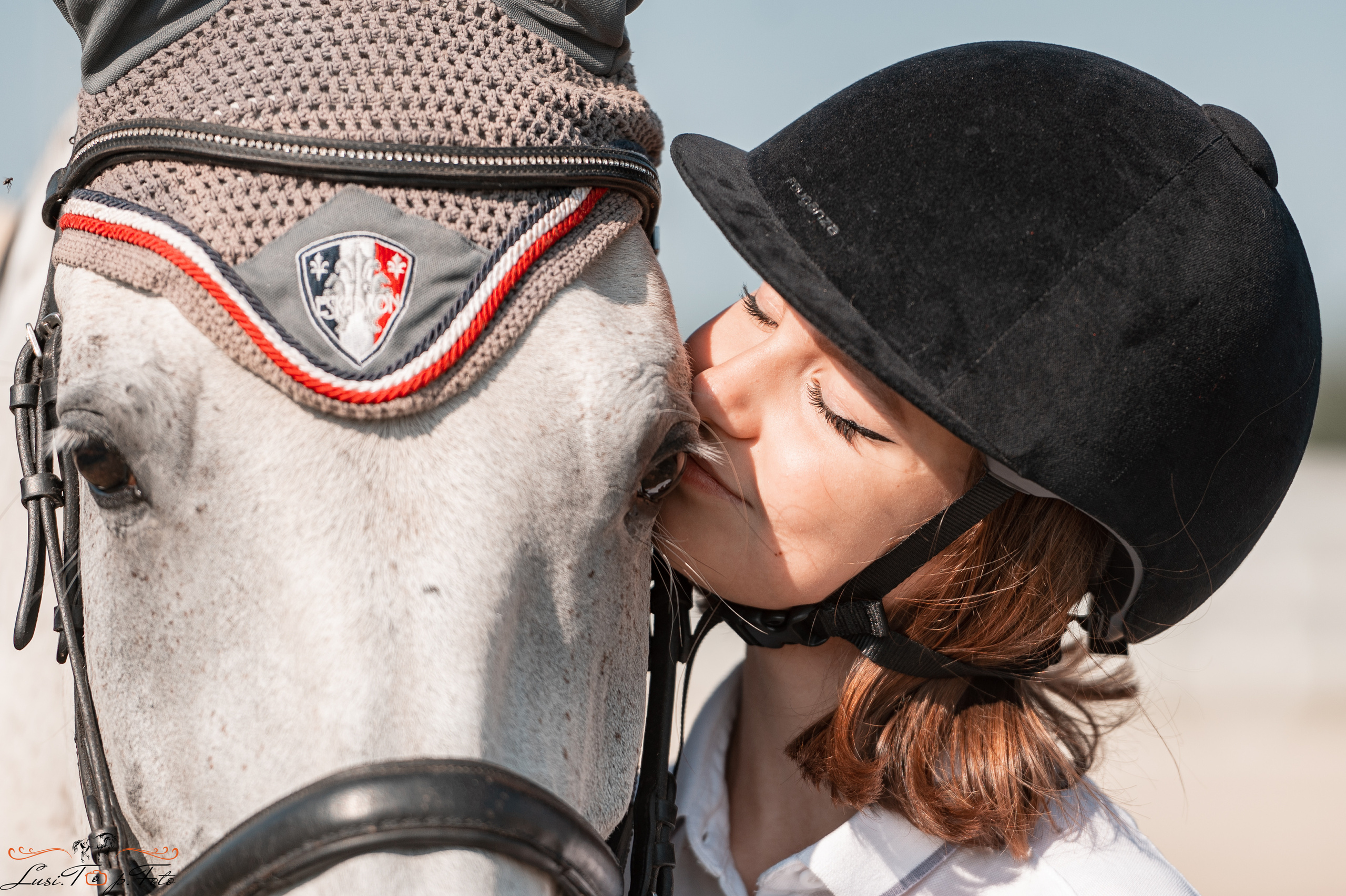 Открытая тренировка по конкуру в КК Equipark. Конный и фотограф с животными в Твери Топталова Люся