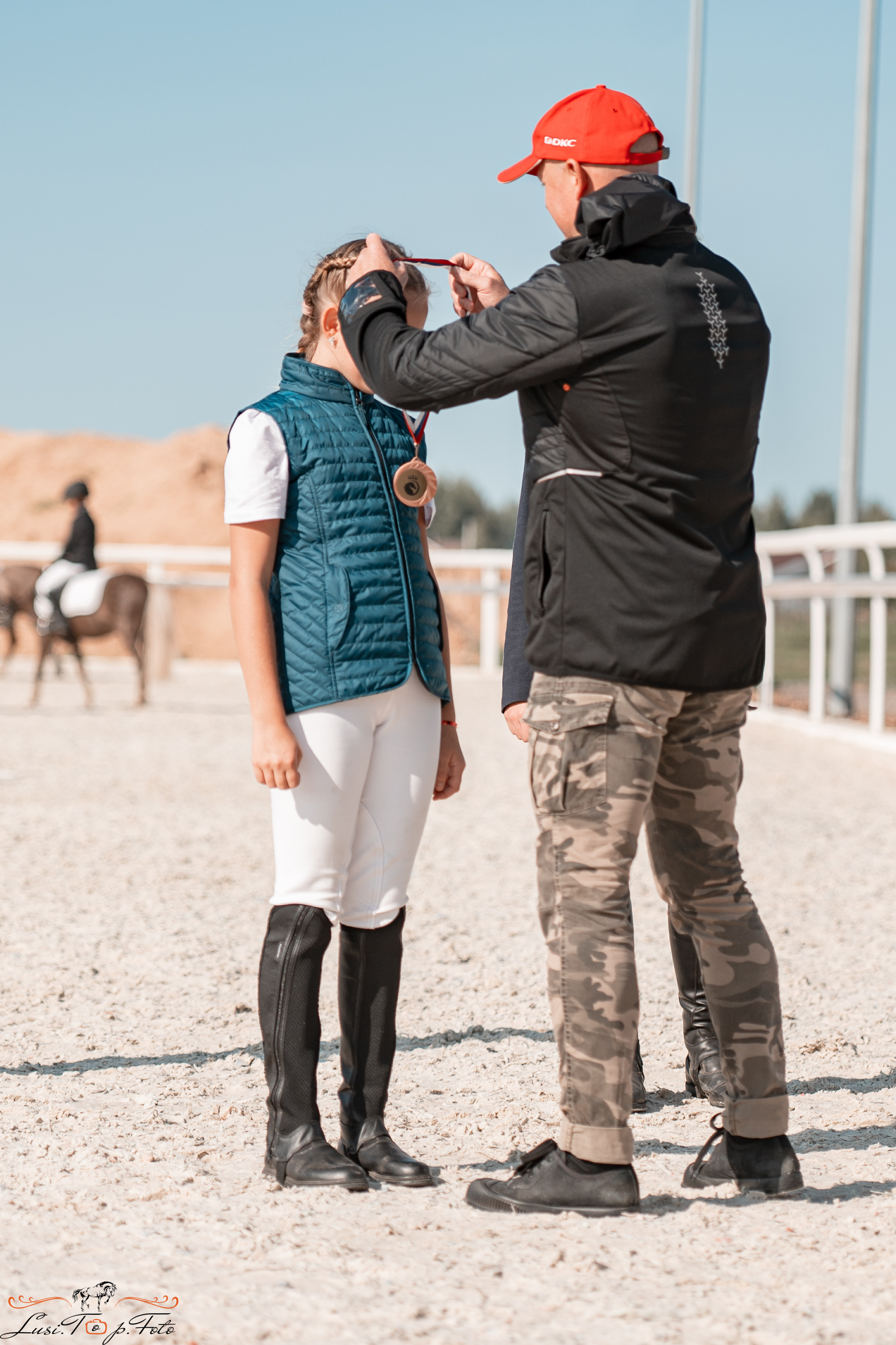 Открытая тренировка по выездке в КК Equipark. Конный и фотограф с животными в Твери Топталова Люся