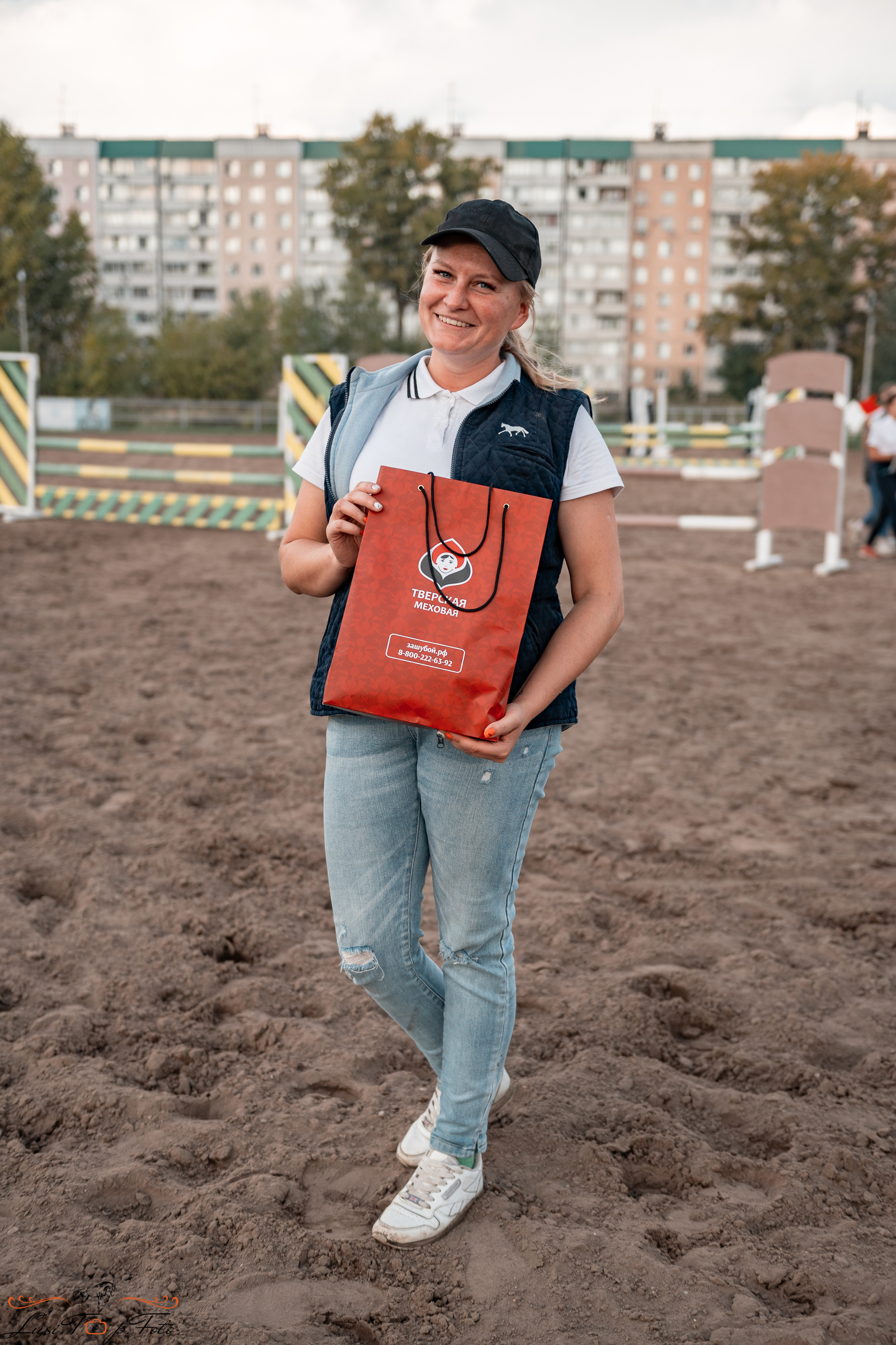 Турнир по выездке и конкуру памяти Н. Ю. Серовой (второй день — конкур). Конный и фотограф с животными в Твери Топталова Люся