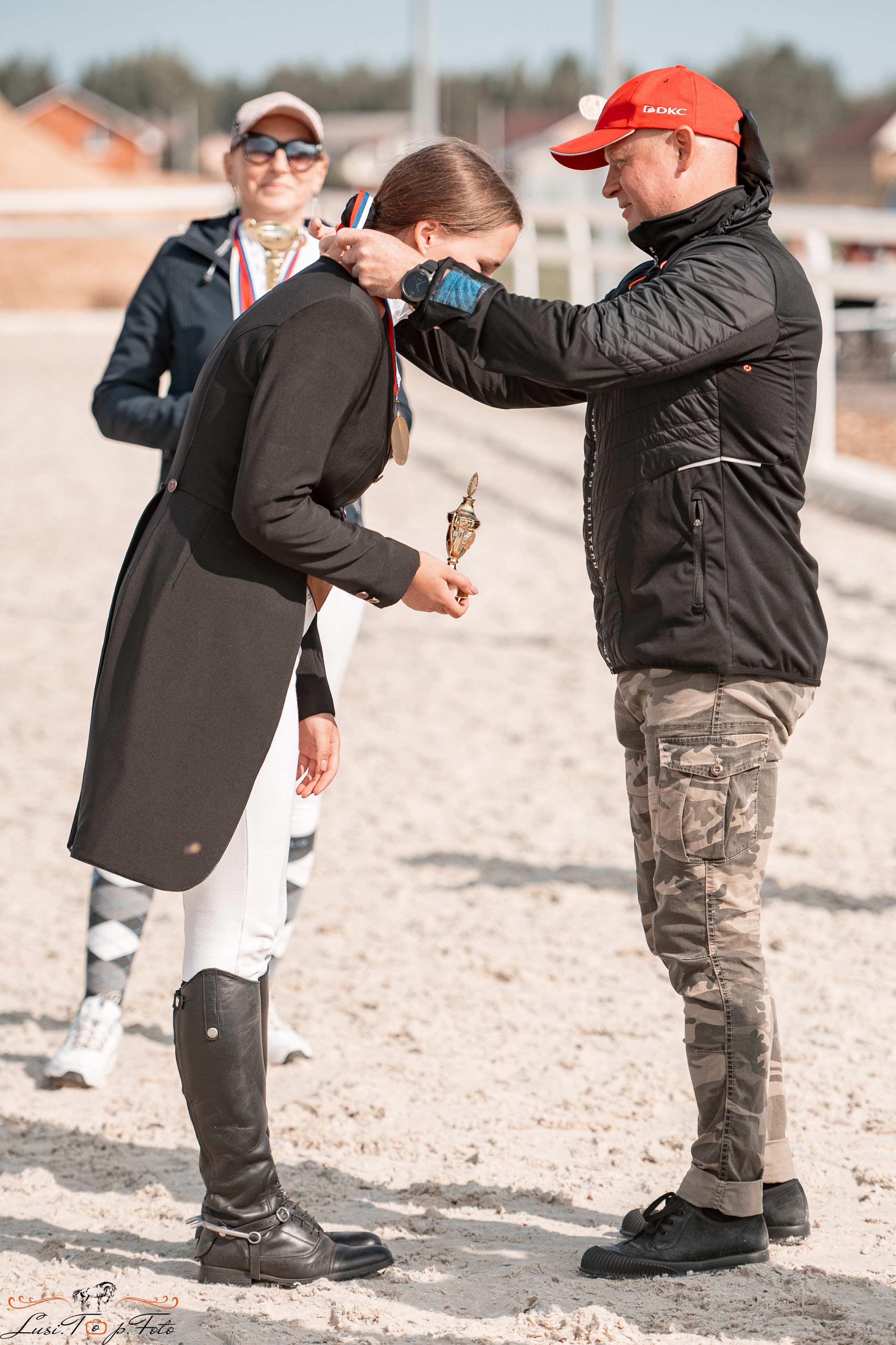 Открытая тренировка по выездке в КК Equipark. Конный и фотограф с животными в Твери Топталова Люся