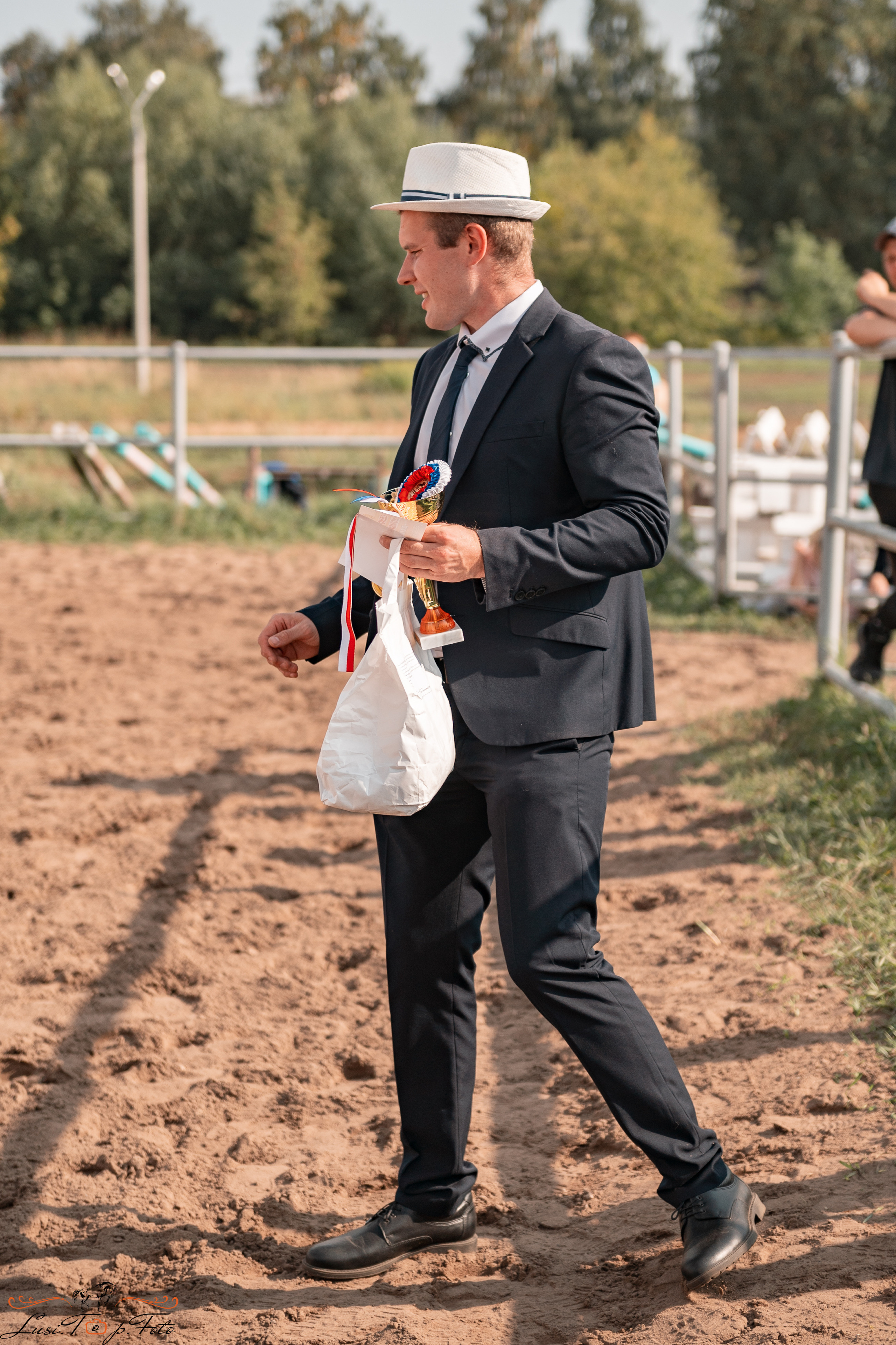 Турнир по выездке и конкуру памяти Н. Ю. Серовой (второй день — конкур). Конный и фотограф с животными в Твери Топталова Люся