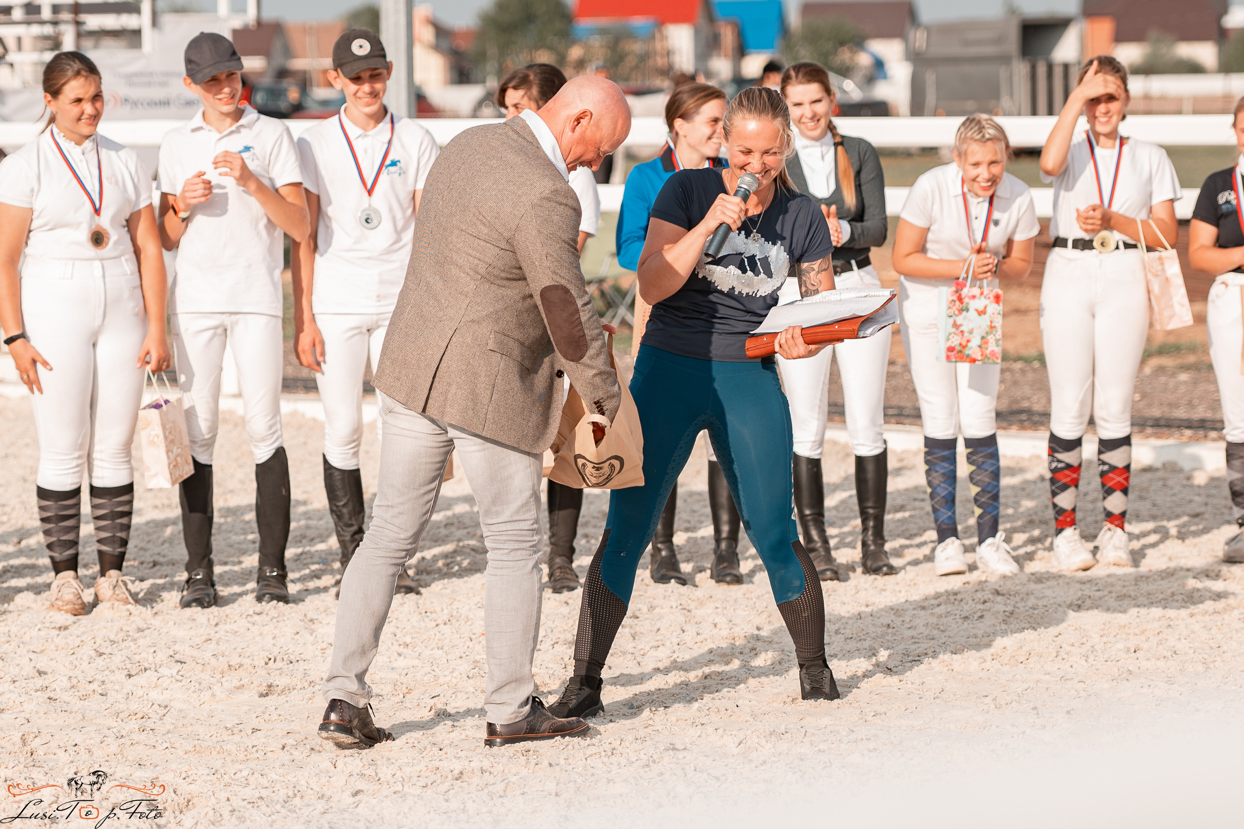 Открытая тренировка по конкуру в КК Equipark. Конный и фотограф с животными в Твери Топталова Люся